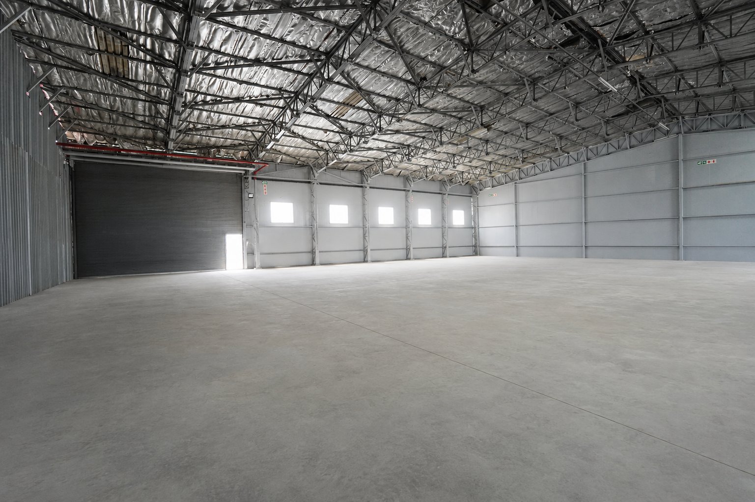 1,036 m² Secure Industrial Warehouse to Let in Selby, Johannesburg photo 10