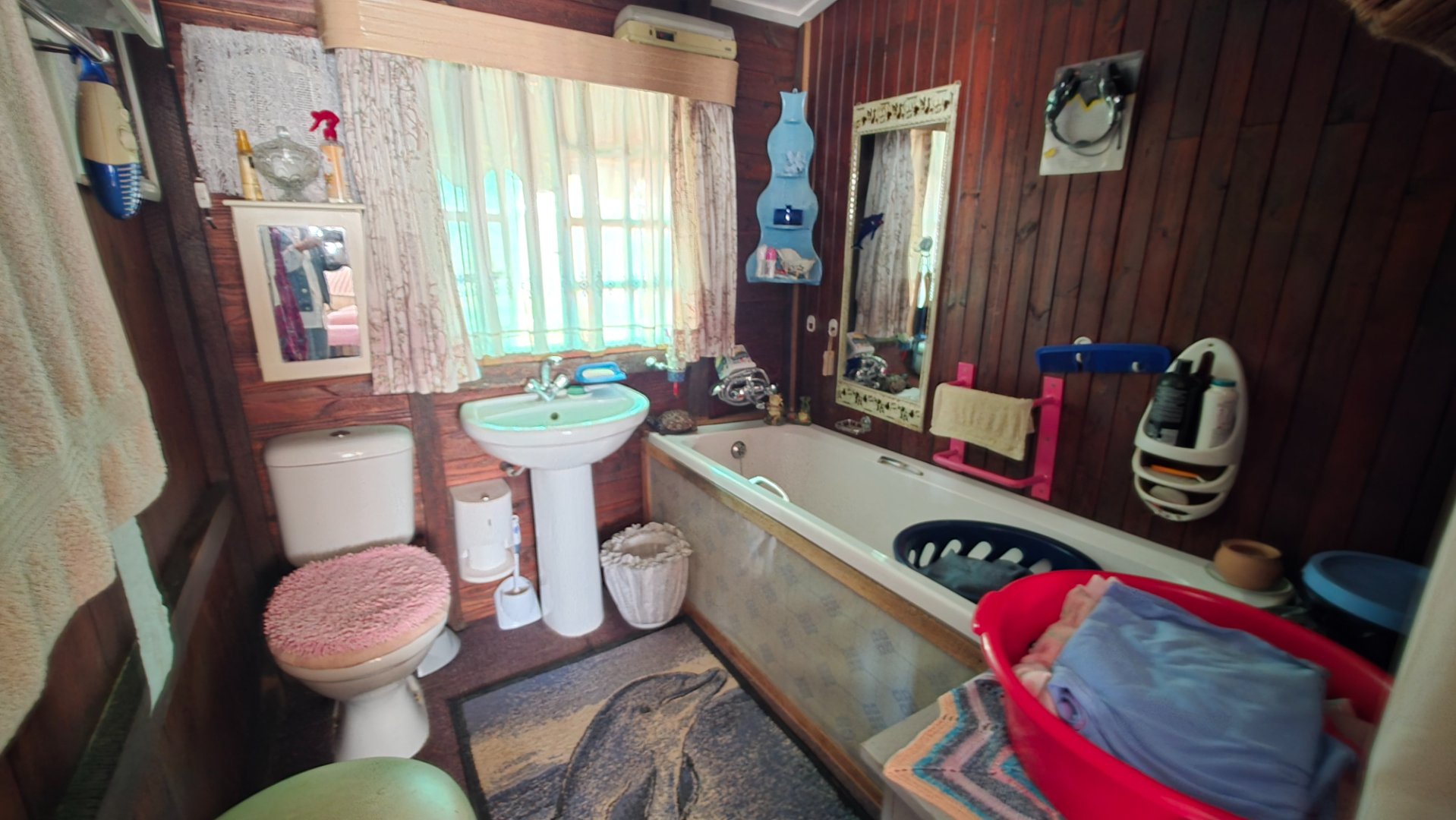 BATHROOM IN WENDY