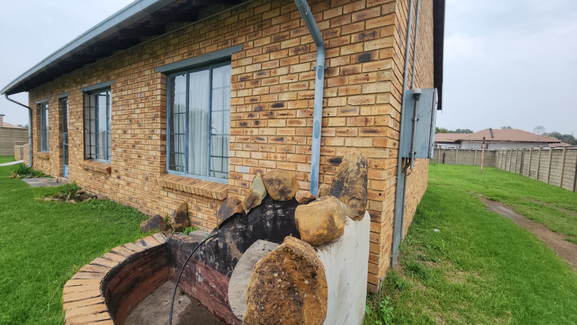 AFFORDABLE,COSY LIVING 