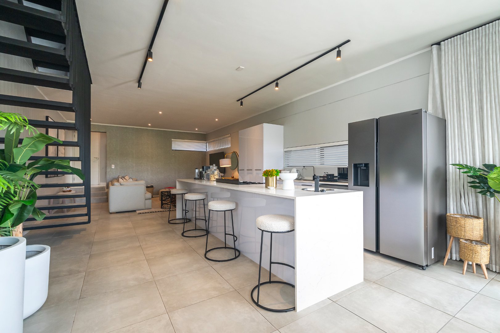 Executive Townhouse with View of Sandton Skyline