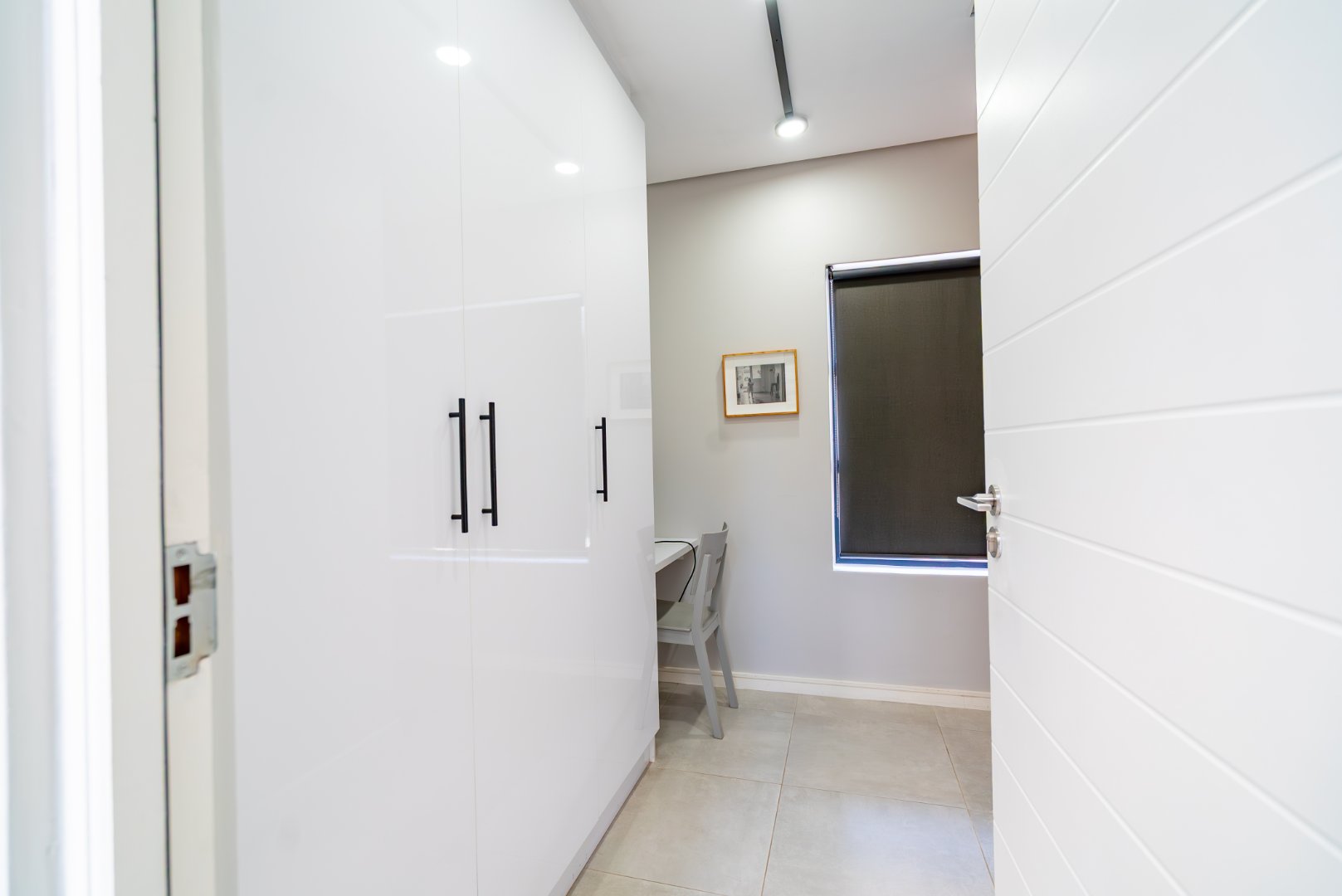 2-Bedroom Duplex with Private Roof Terrace