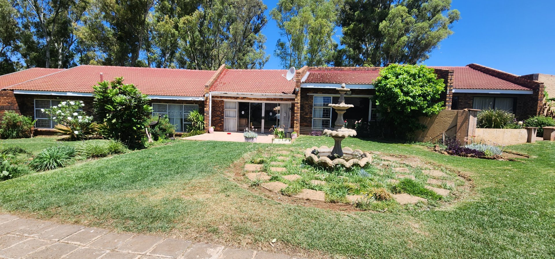 THE BEAUTY OF NATURE IS PRICELESS