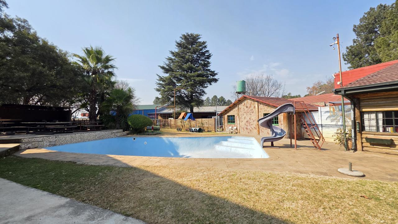 Licensed Restaurant , Chalets & Function Venue 