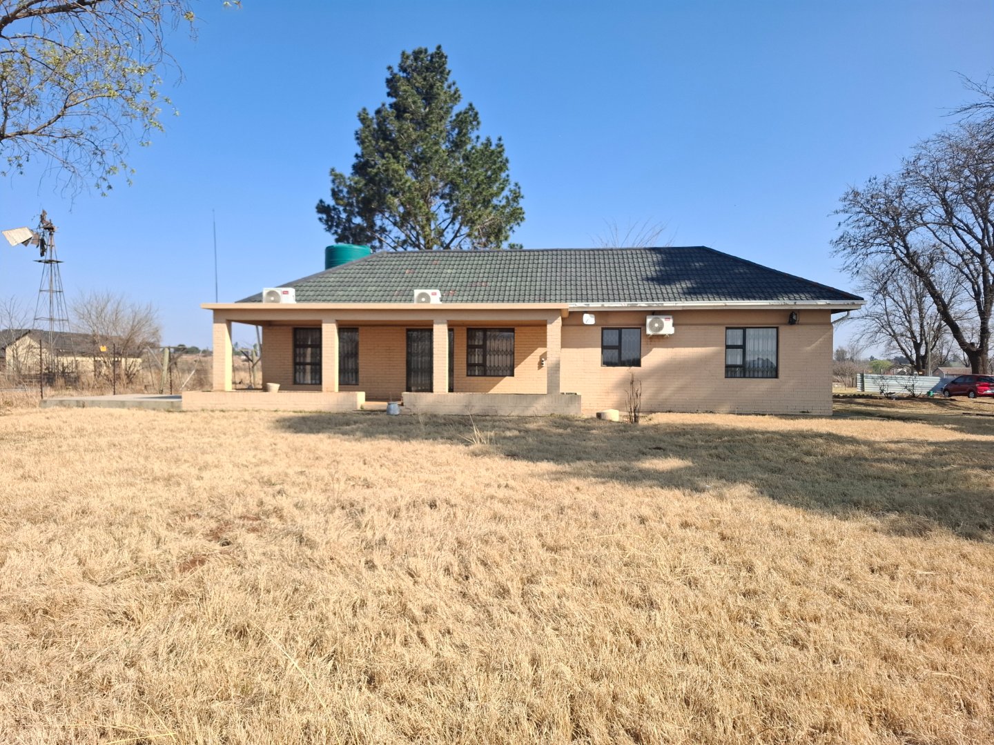 FARM FOR SALE IN WITKOP , DALESIDE WITH MULTIPLE DWELING PLACE
