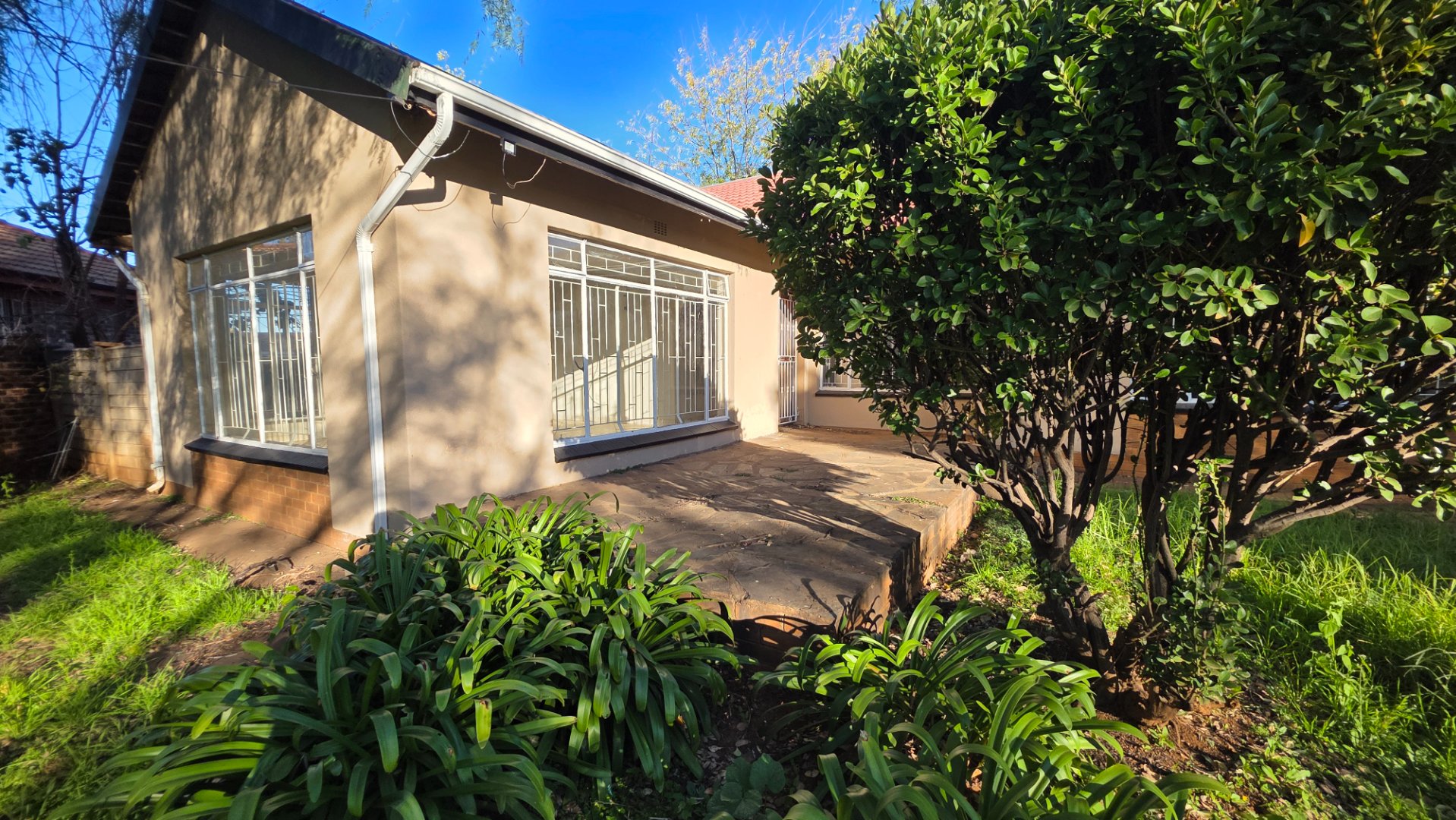 Spacious Kookrus Home with Garden and Fireplaced Dining