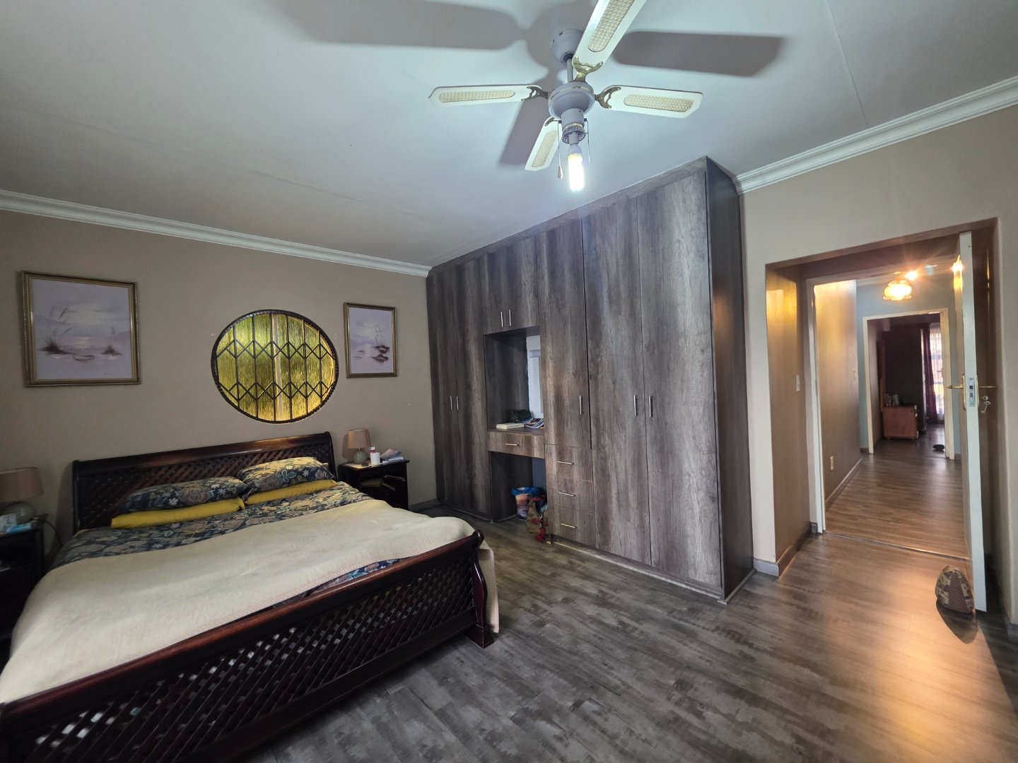 MAIN BEDROOM
