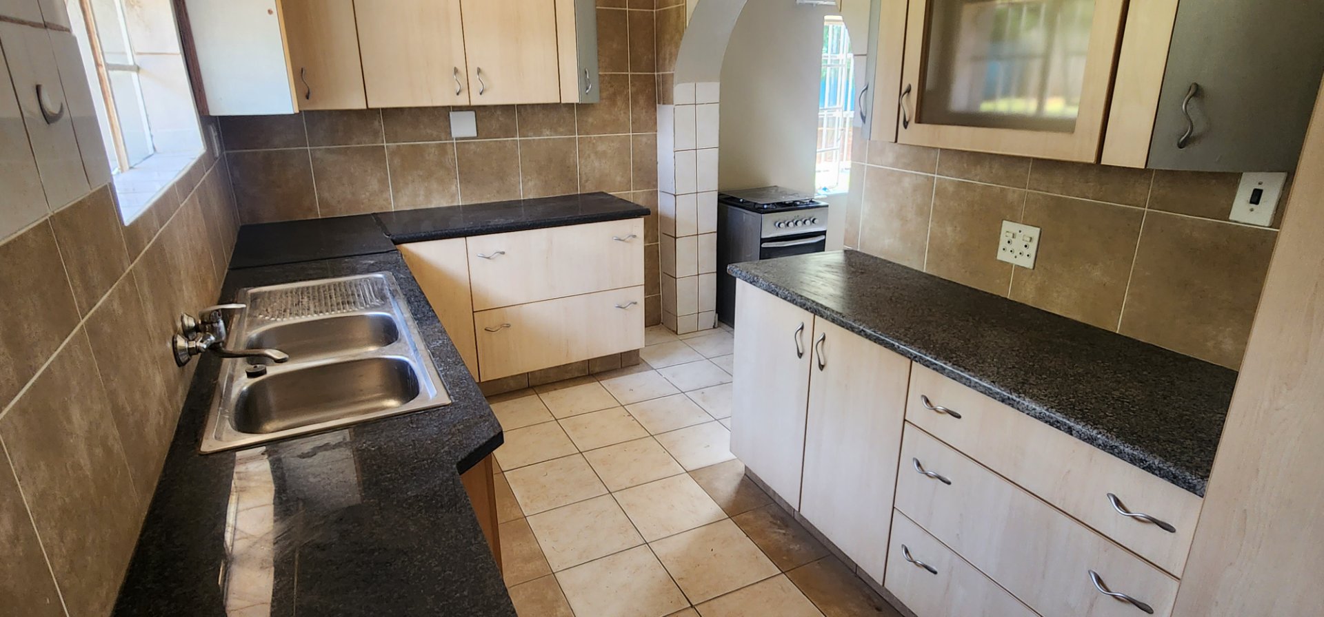 KITCHEN/SCULLERY PART IN MAIN HOUSE