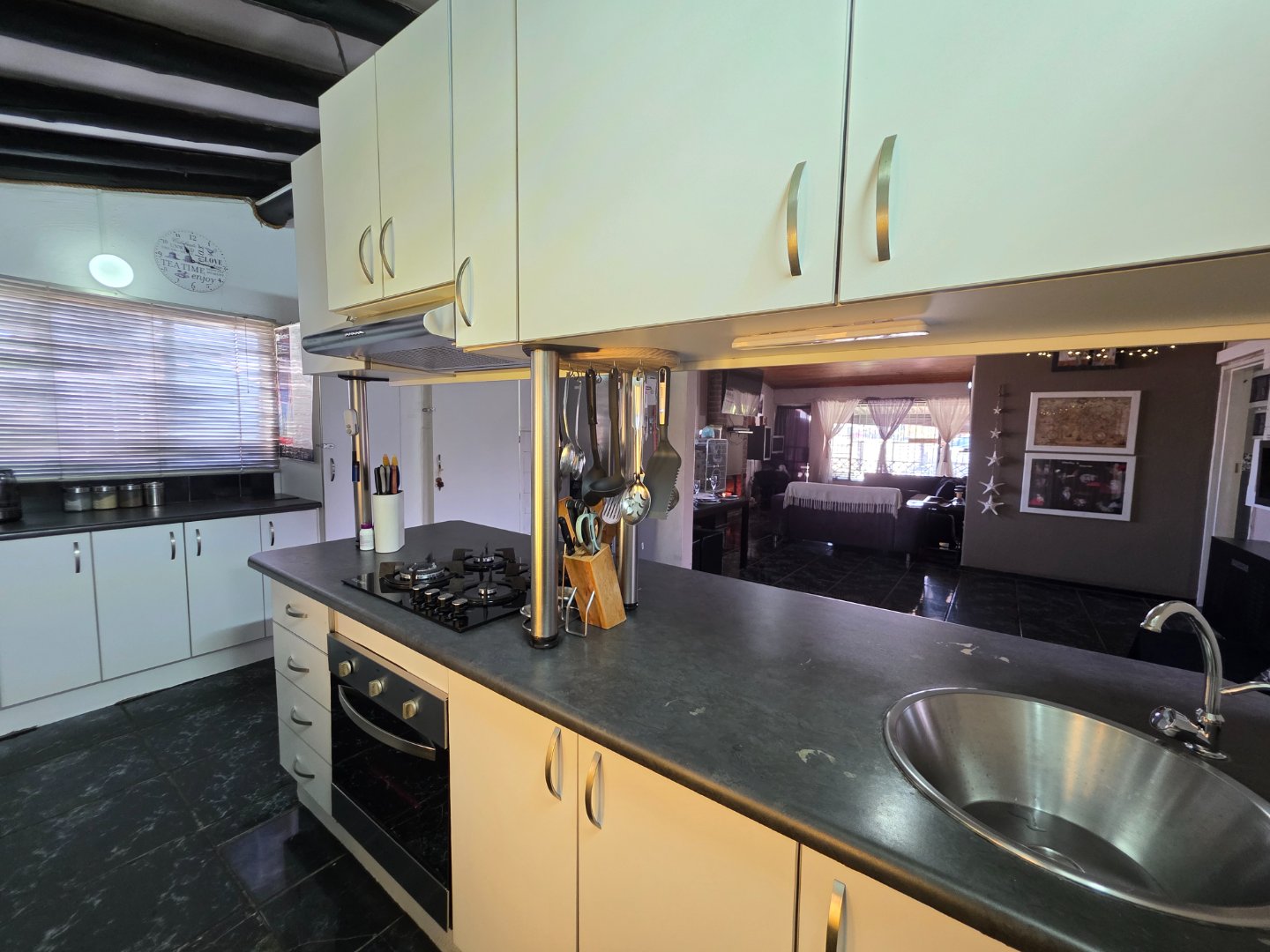 NOOK IN KITCHEN