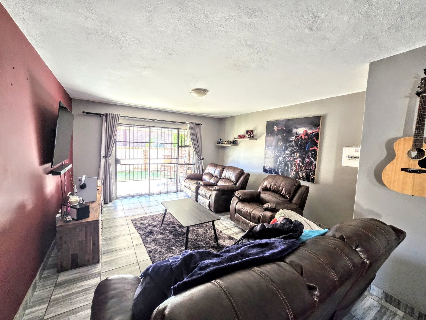 Awesome, 4-Bedroom Double-Storey Townhouse!