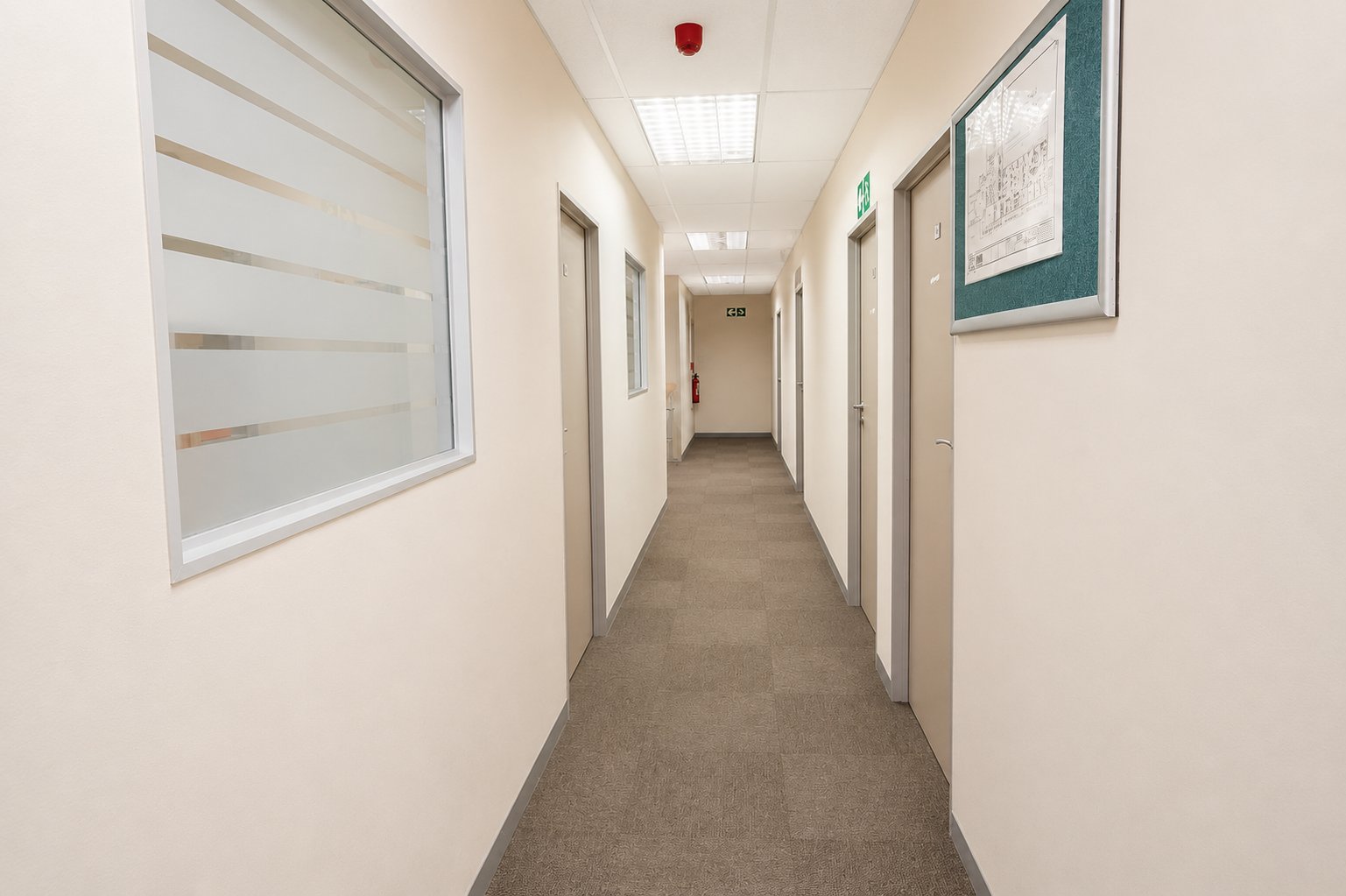 686 m² Ground Floor Office To Let at 26 Wellington Road | Parktown | Prestigious, Accessible Business Address photo 16