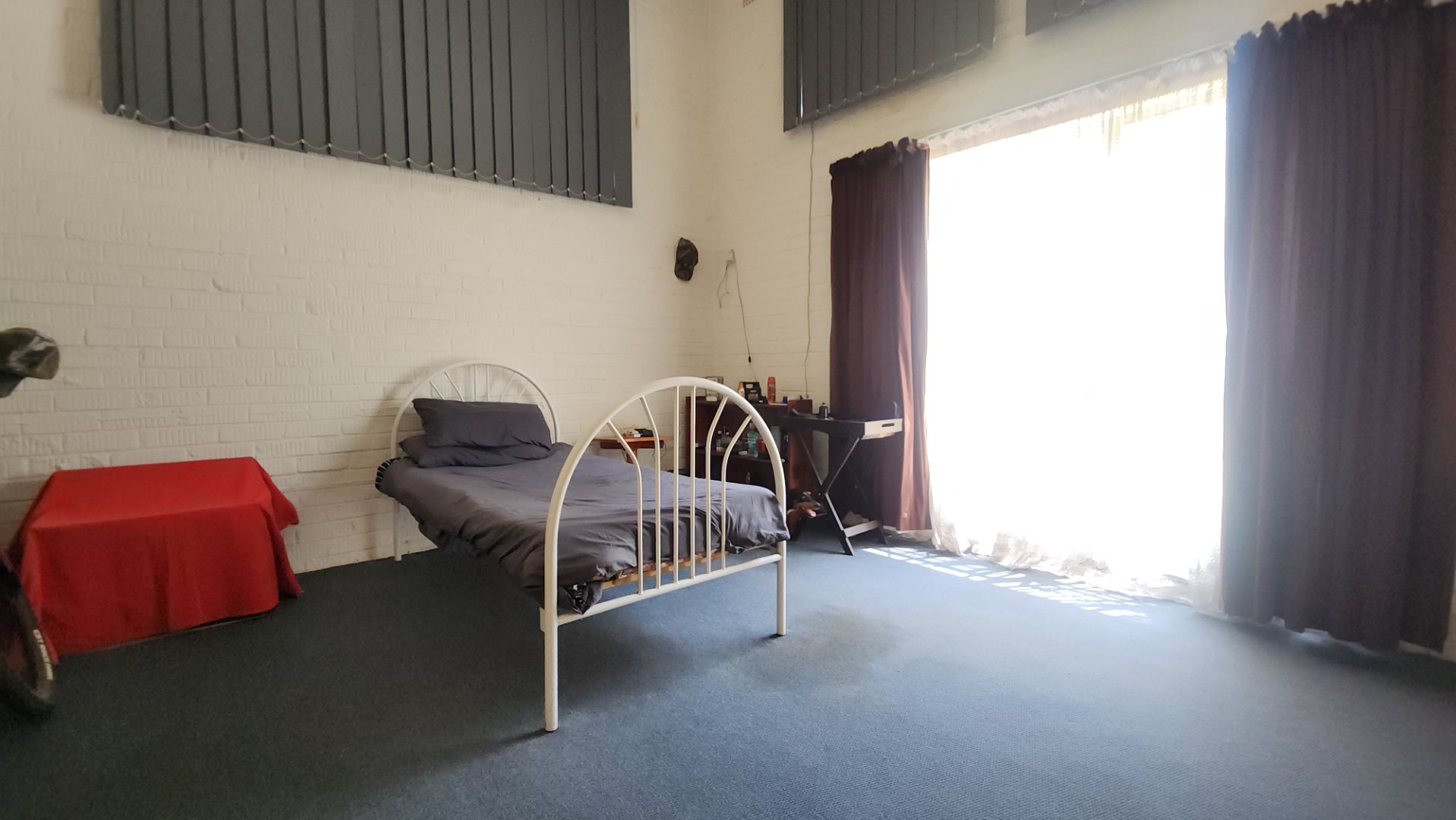 BEDROOM 2 IN FLATLET