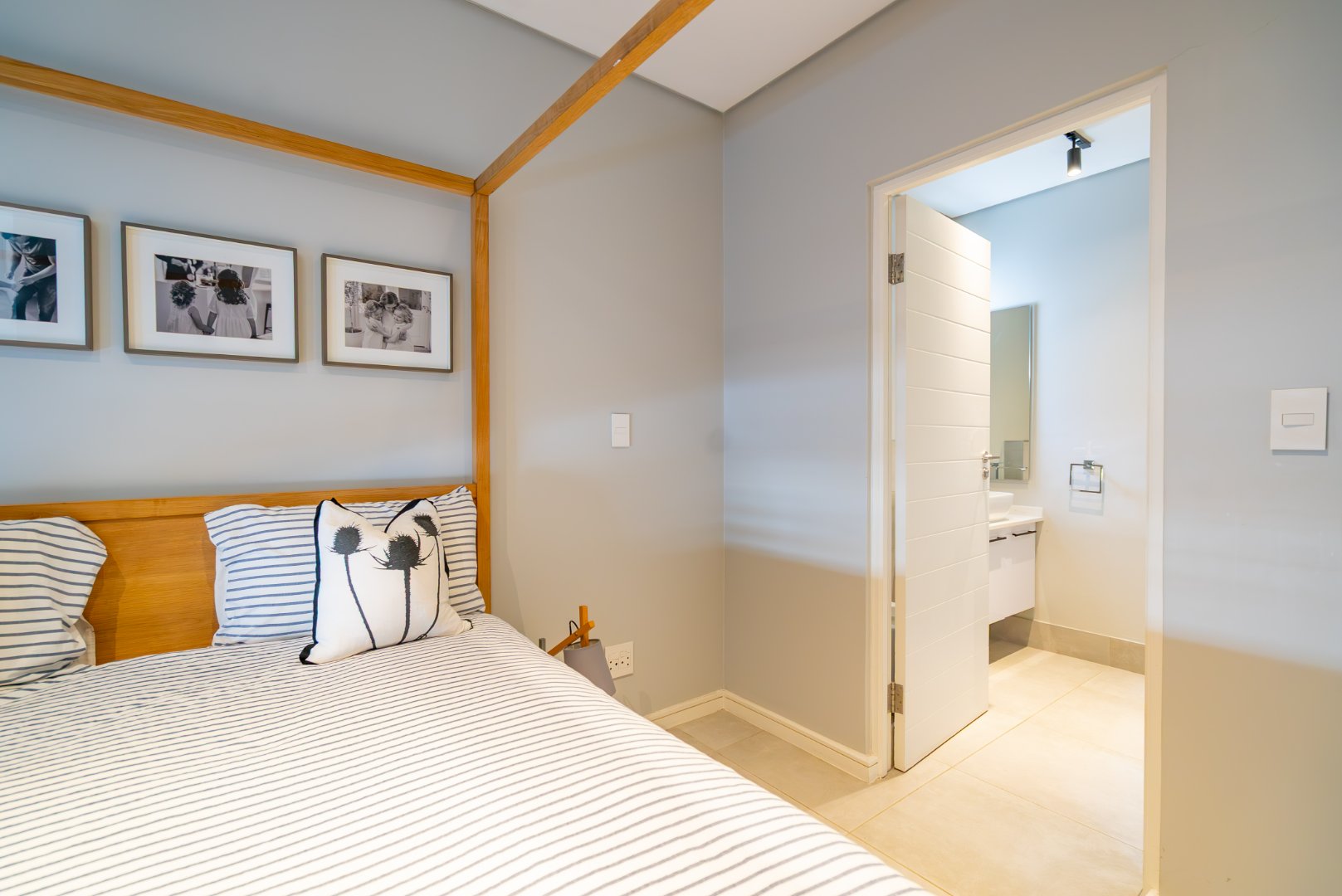 2-Bedroom Duplex with Private Roof Terrace