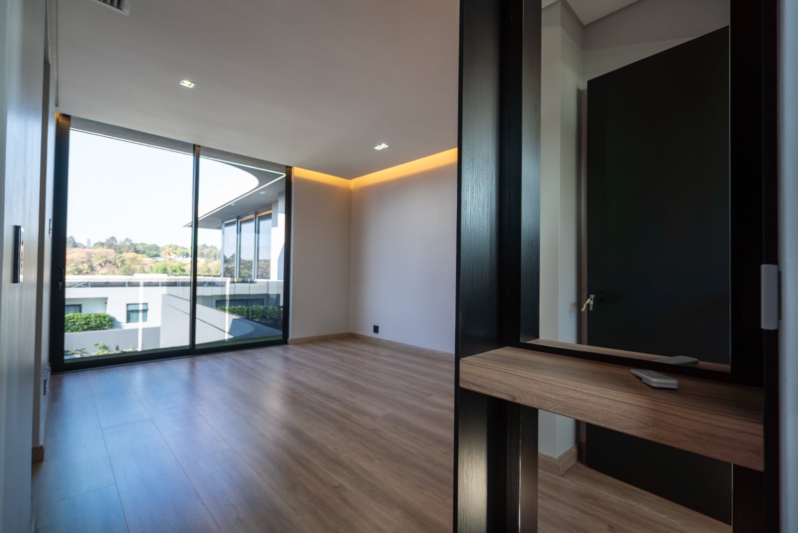 Brand new Modern Cluster Home