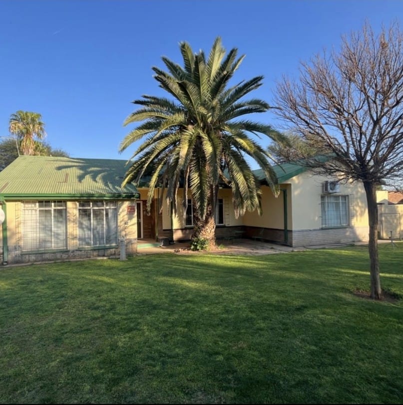 Property for Sale – Spacious 3-Bedroom Family Home with Outbuildings!