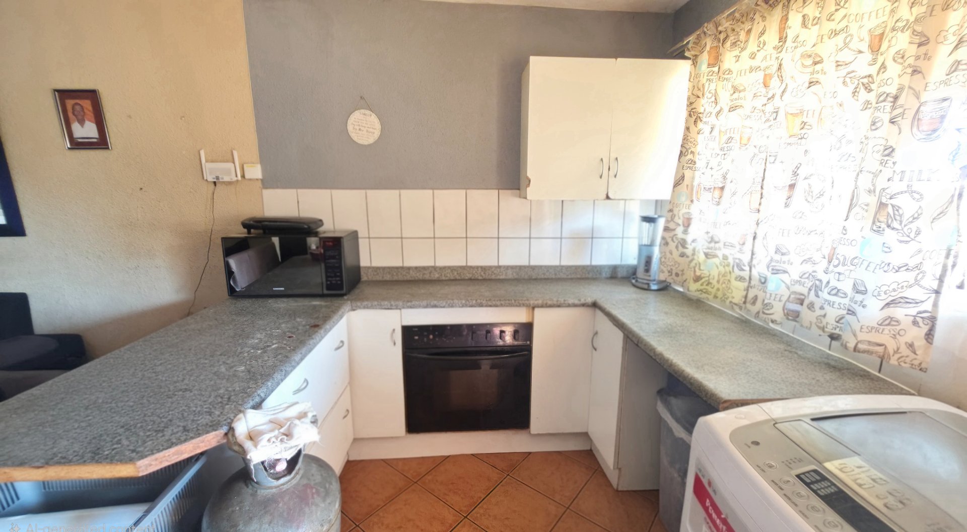 Photo 6