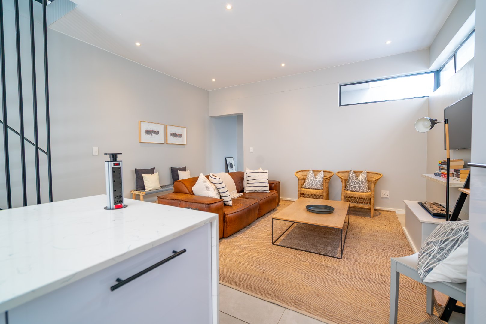 2-Bedroom Duplex with Private Roof Terrace