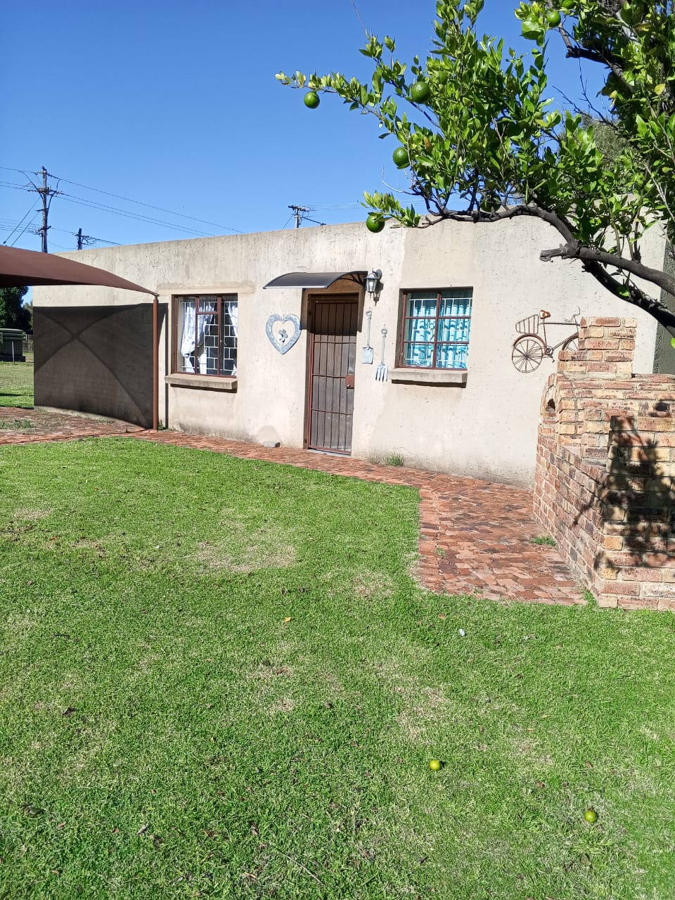 Cozy 1 Bedroom Flat in Riversdale Meyerton