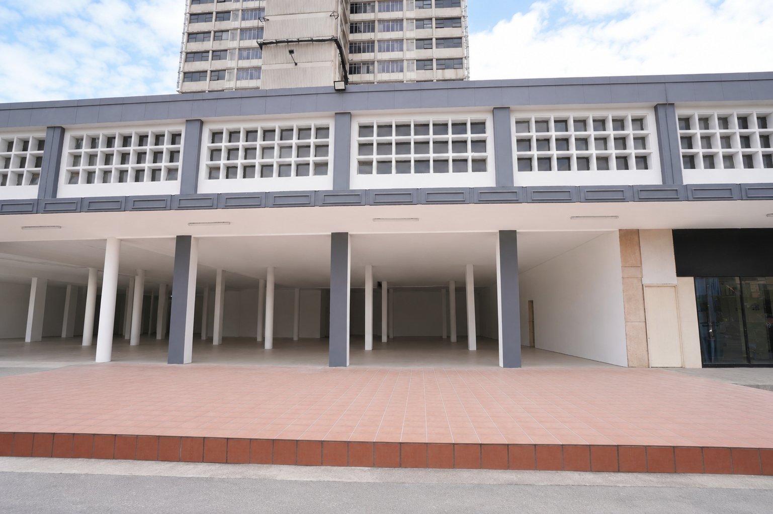687 m² Ground Floor Retail Space To Let at One on First | Shop 22 | Large-Format Opportunity in Dunvegan photo 4
