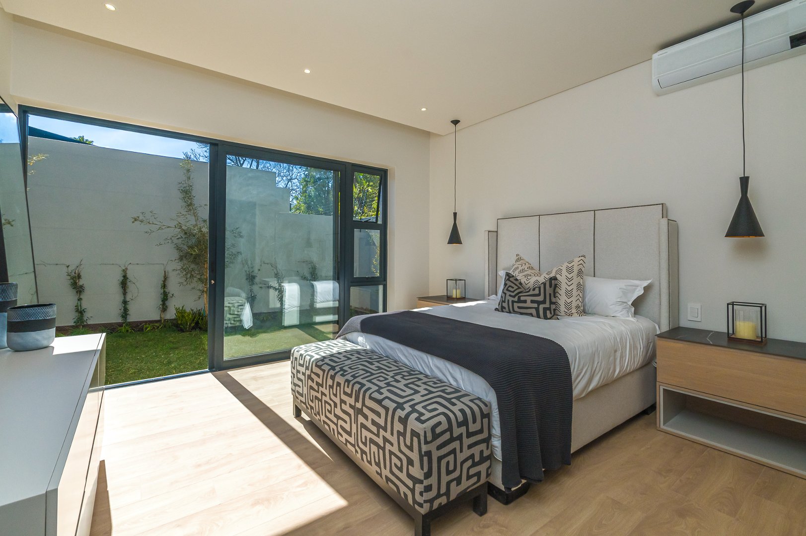 Luxury Single Level Townhouse