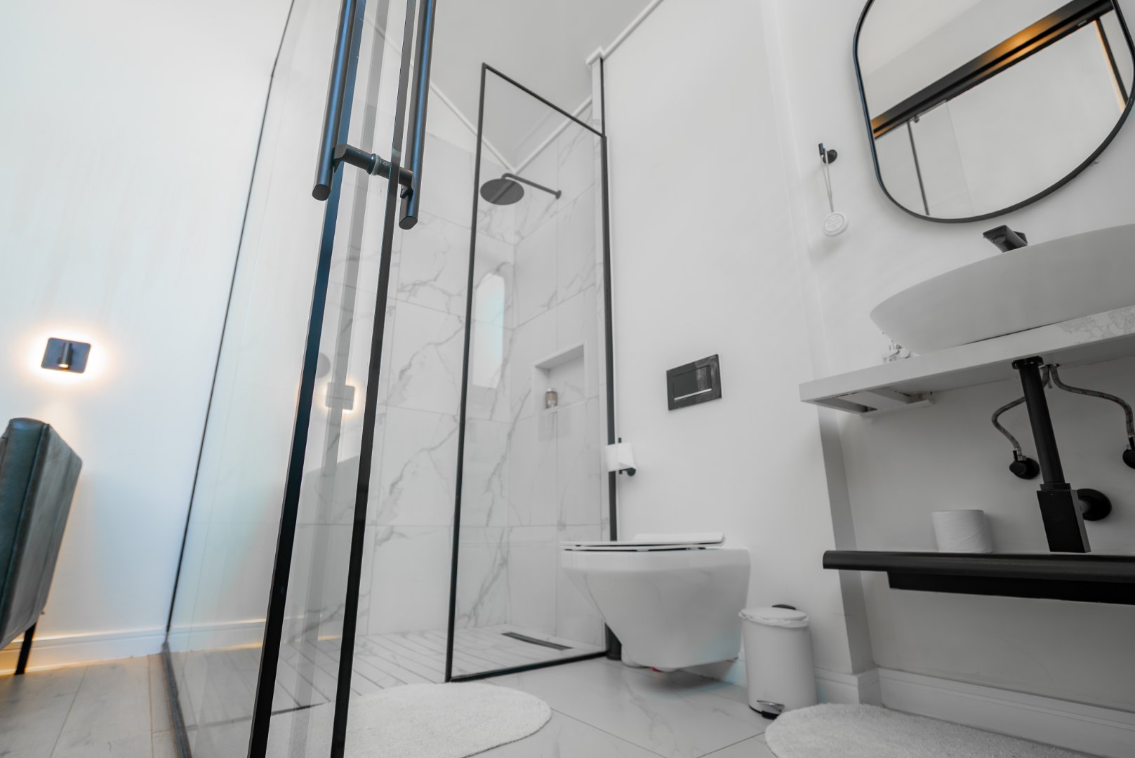 Ultra-Luxury 3 Bed Duplex Villa in Hyde Park | Pool, Staff Suite & Backup Power