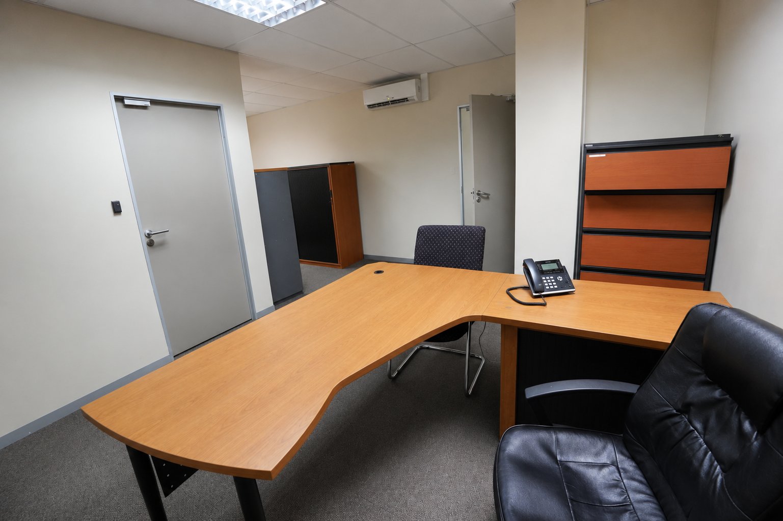 919 m² First Floor Office To Let at 26 Wellington Road | Parktown | Premium Large-Format Workspace photo 14