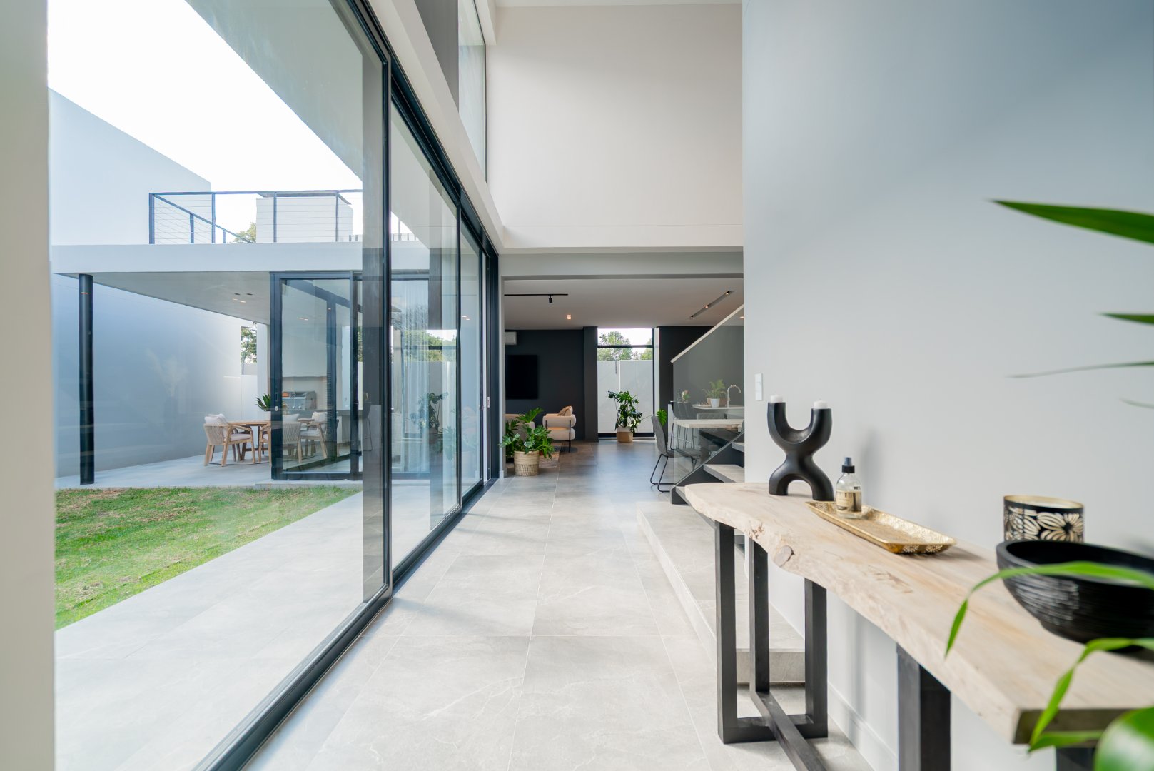 Off-Plan Freehold Luxury in a 24-Hour Boomed Atholl Enclave: Four Final Stands, 12-Month Build