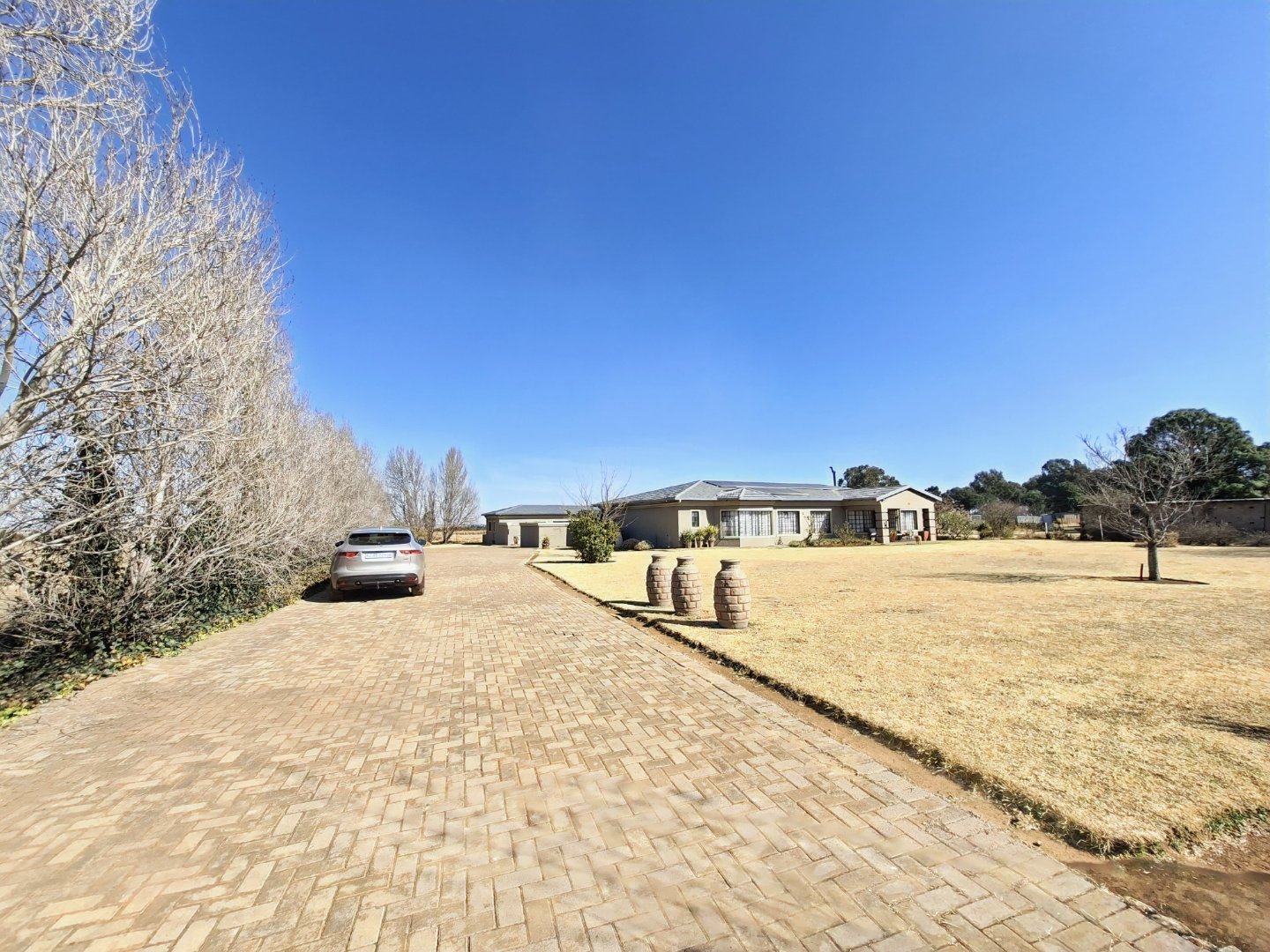 NEAT DRIVEWAY