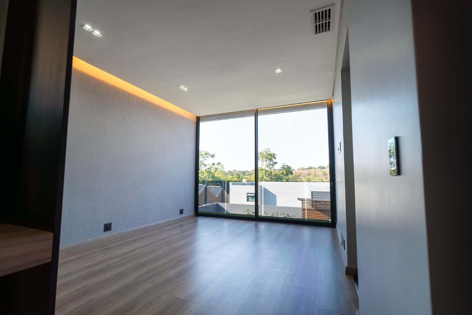 Brand new Modern Cluster Home