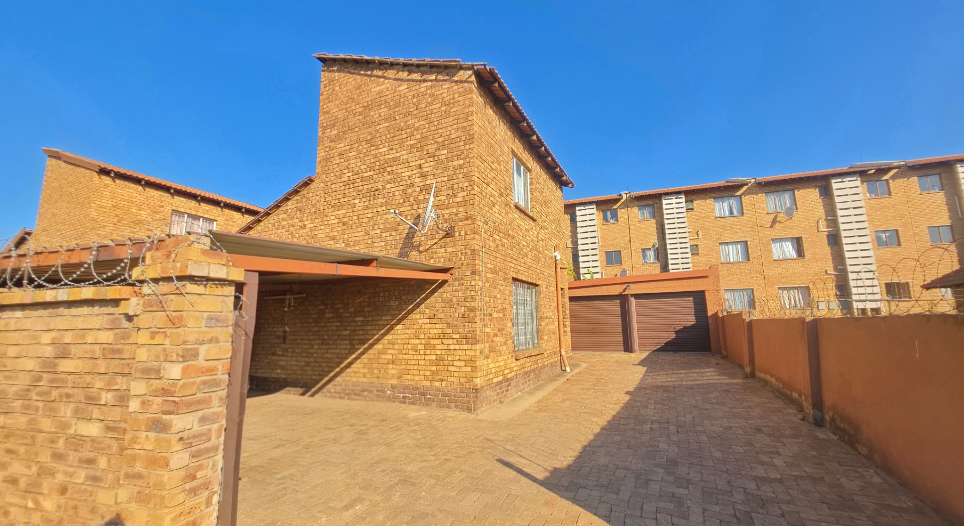 Bright Open Plan Home in Shalimar Ridge