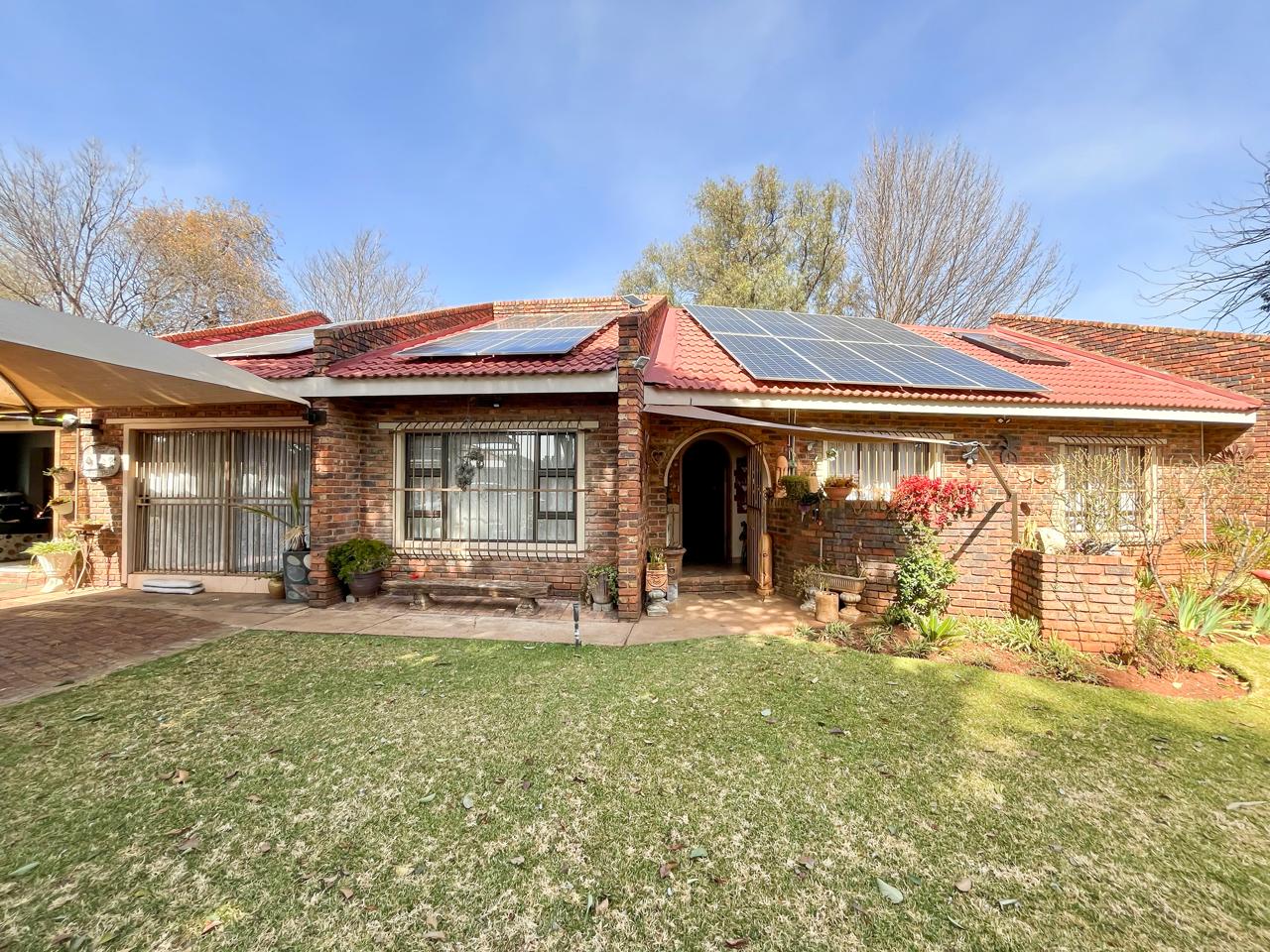 Exceptional Family Home with Pool & Flatlet