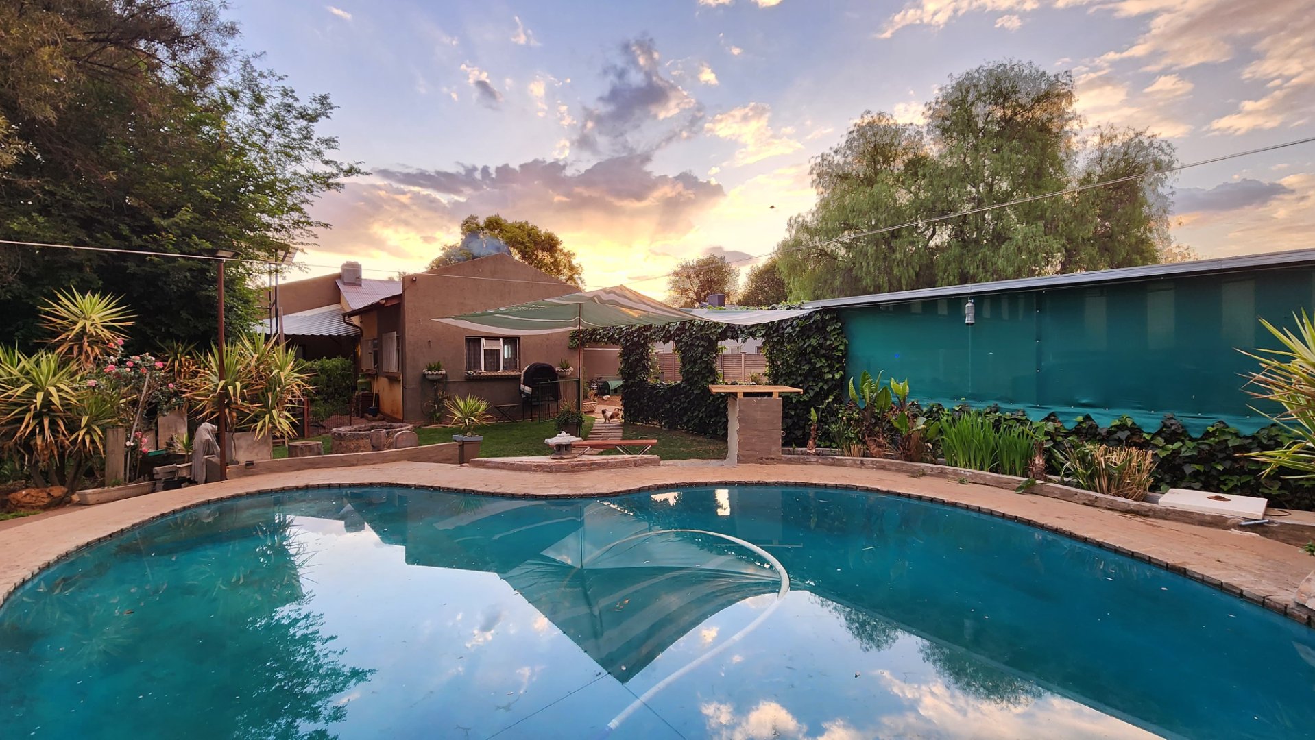 Spacious 4-Bed Family Home for sale in Rothdene