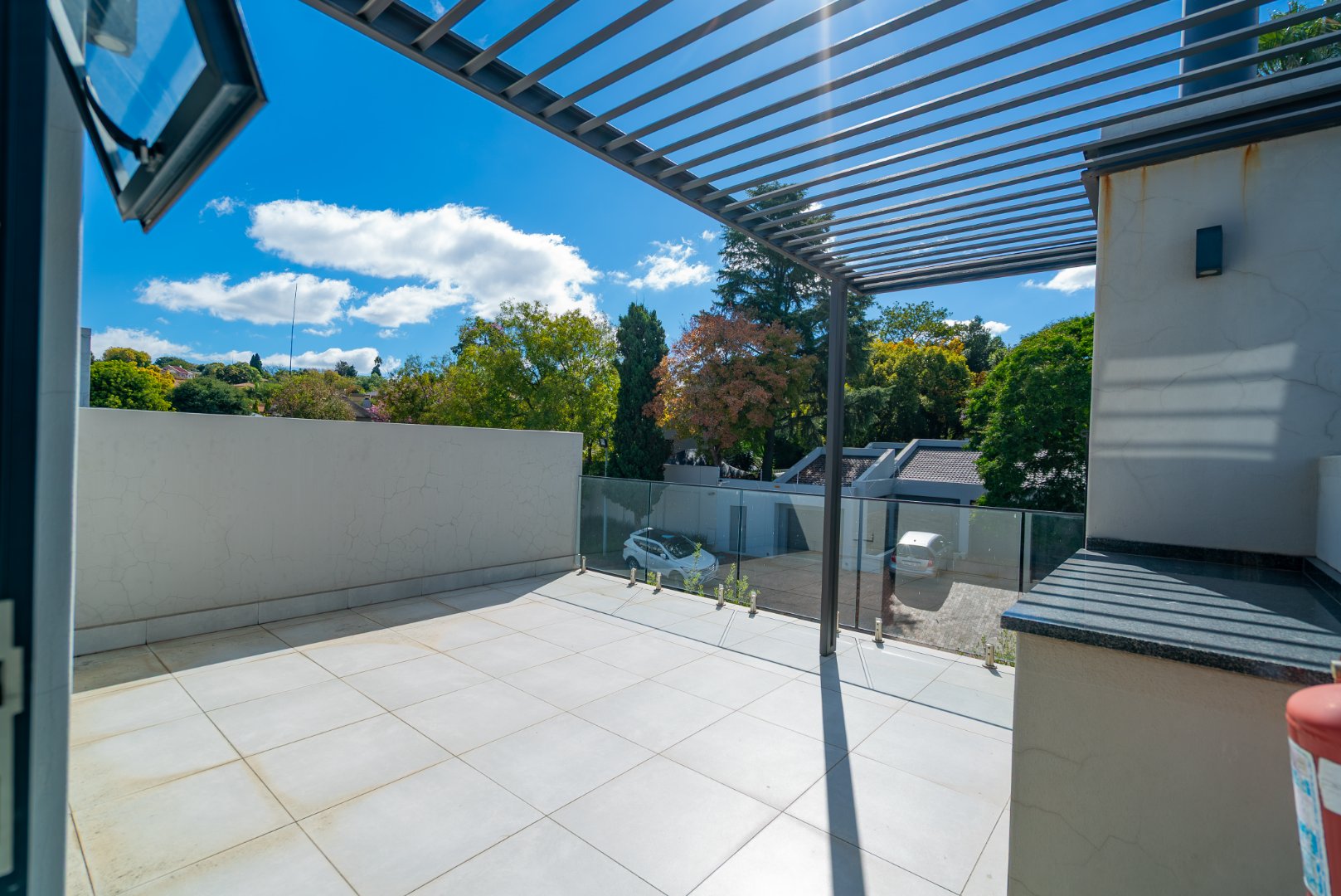 2-Bedroom Duplex with Private Roof Terrace