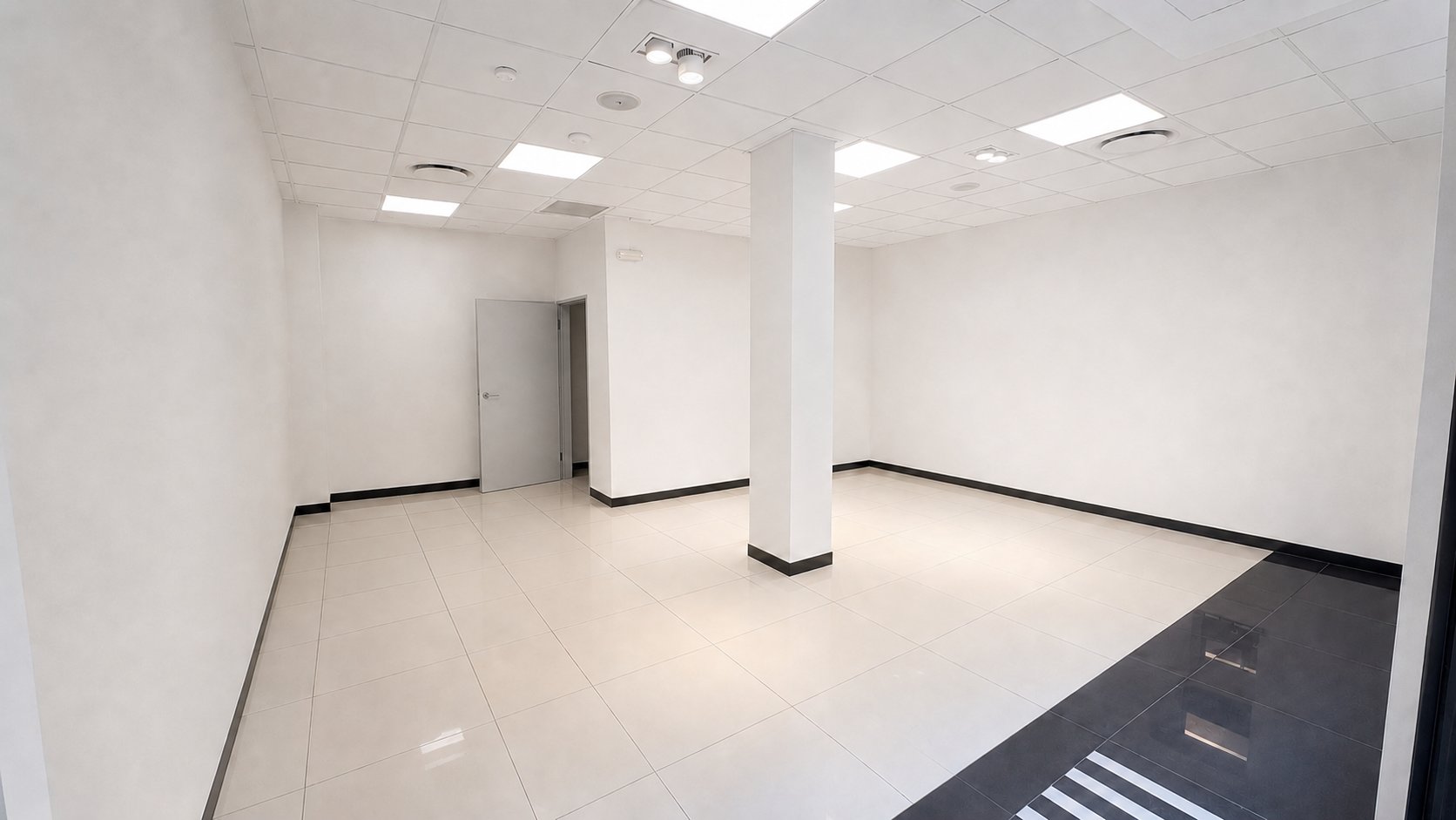 57 m² Ground-Floor Retail Shop to Let at Promenade Shopping Centre, Mbombela photo 6