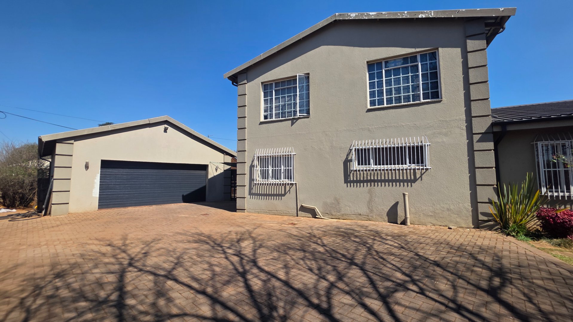 Double delight in  ,perfectly located area ,close to all amenities