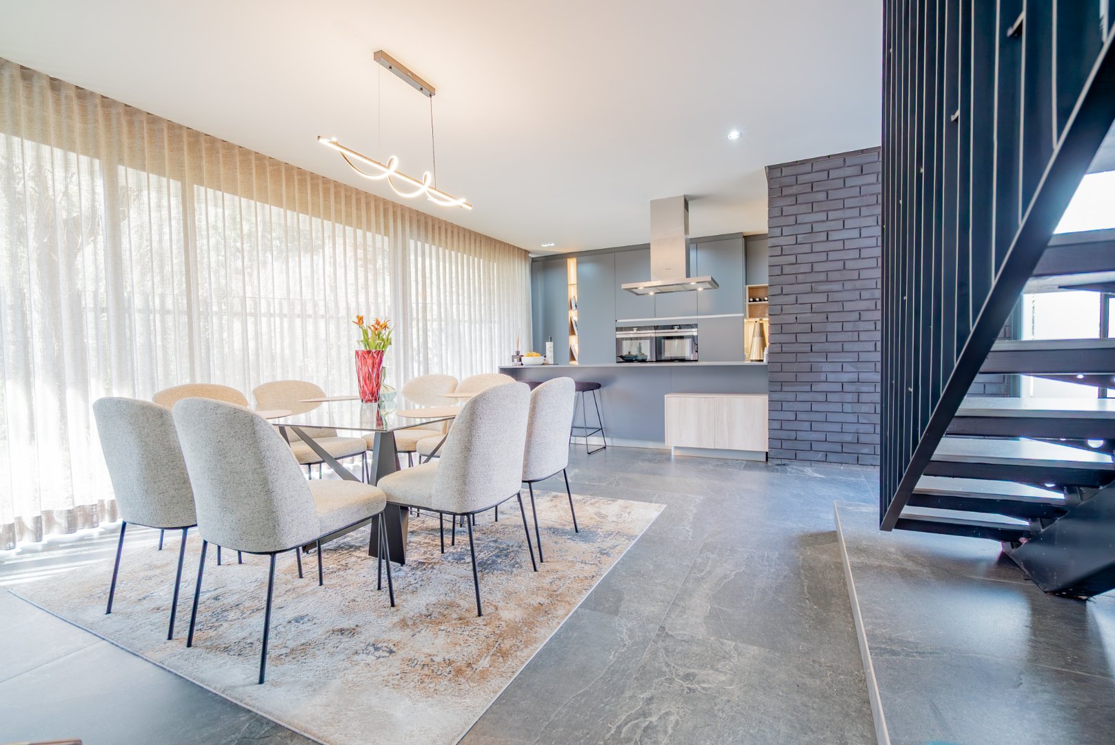 Fully Finished 4 Bed in Hyde Park | Green Belt Views, Manned Boom, Cap SmartGuard