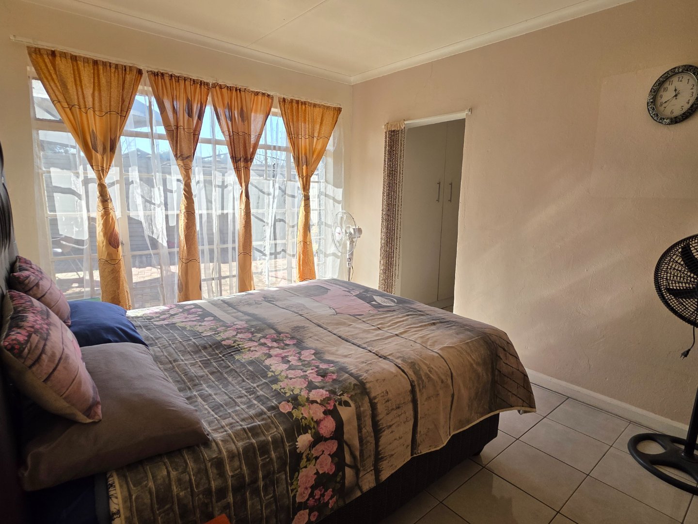 BEDROOM FLAT 2