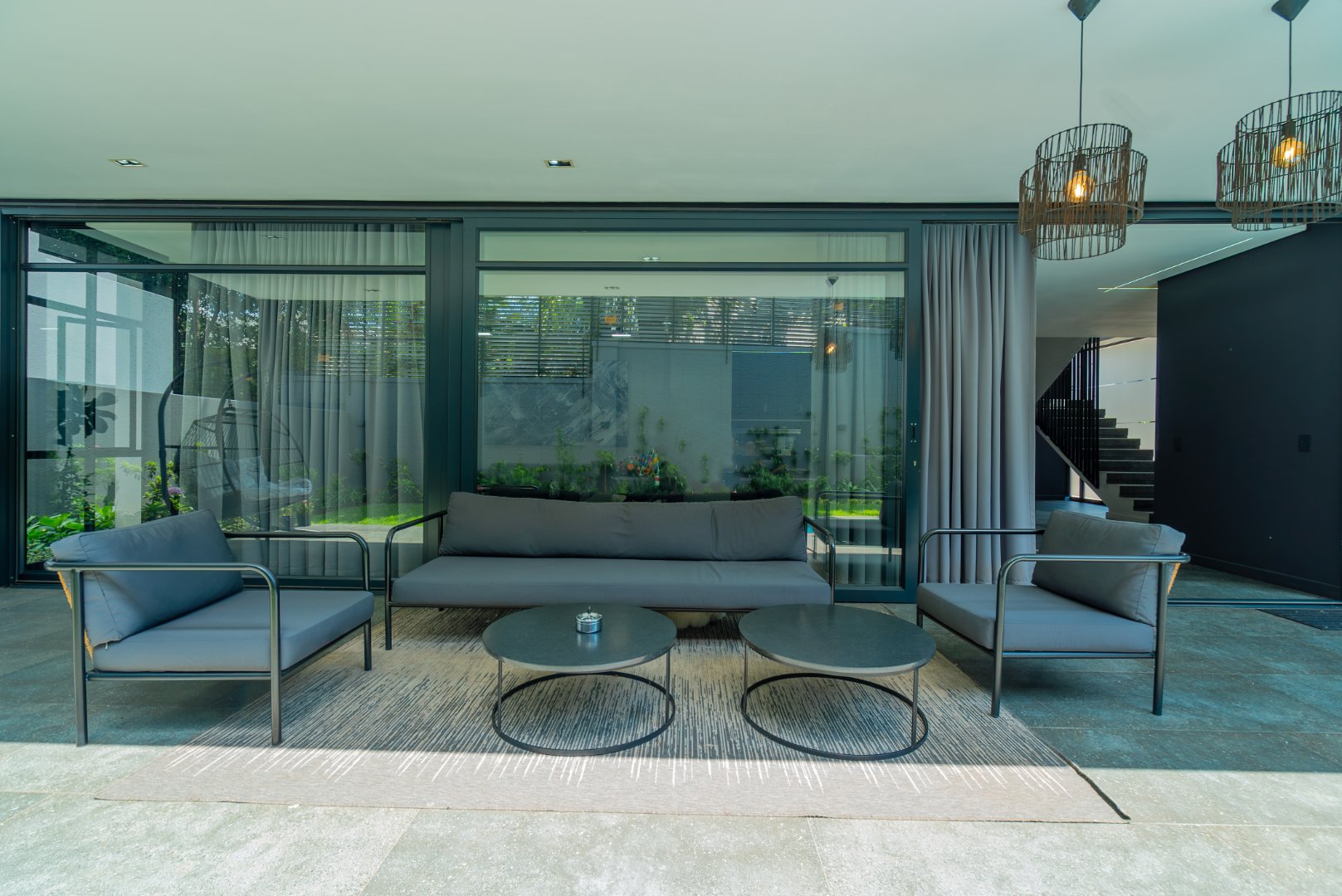 Luxury Cluster Living in an Elite Boomed Enclosure
