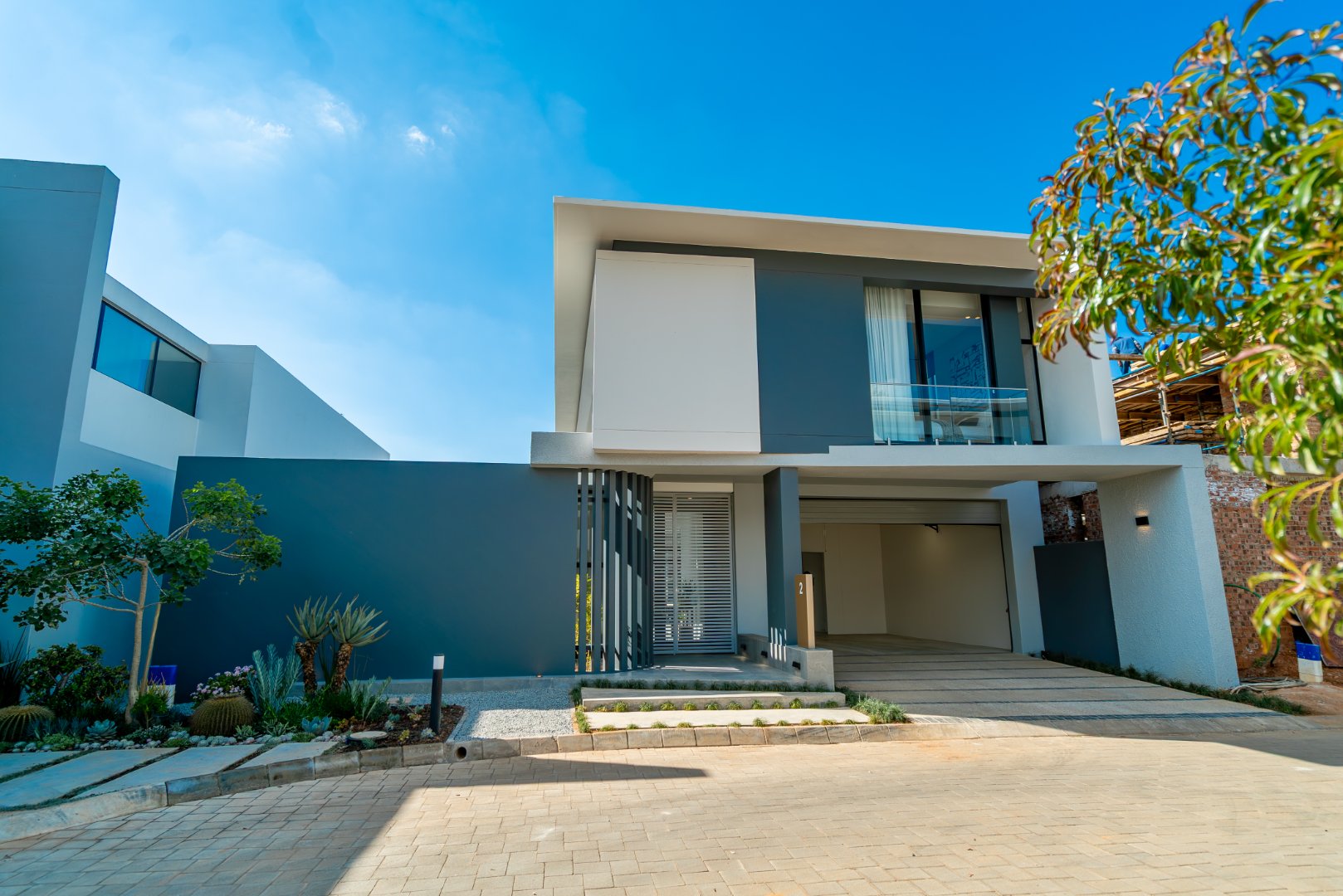 Off-Plan Freehold Luxury in a 24-Hour Boomed Atholl Enclave: Four Final Stands, 12-Month Build
