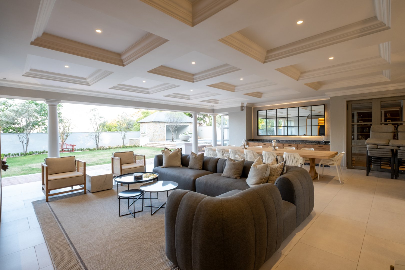 Newly Built 1,600m² Atholl Mansion, Fully Furnished and Ready to Move Into