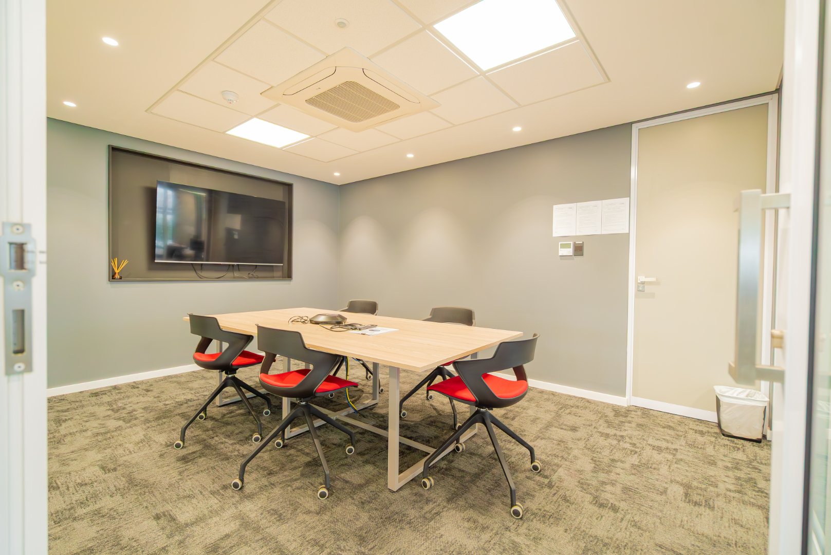 Premium Ground Floor Office To Let | 1,300m² | 105 Corlett Drive, Birnam