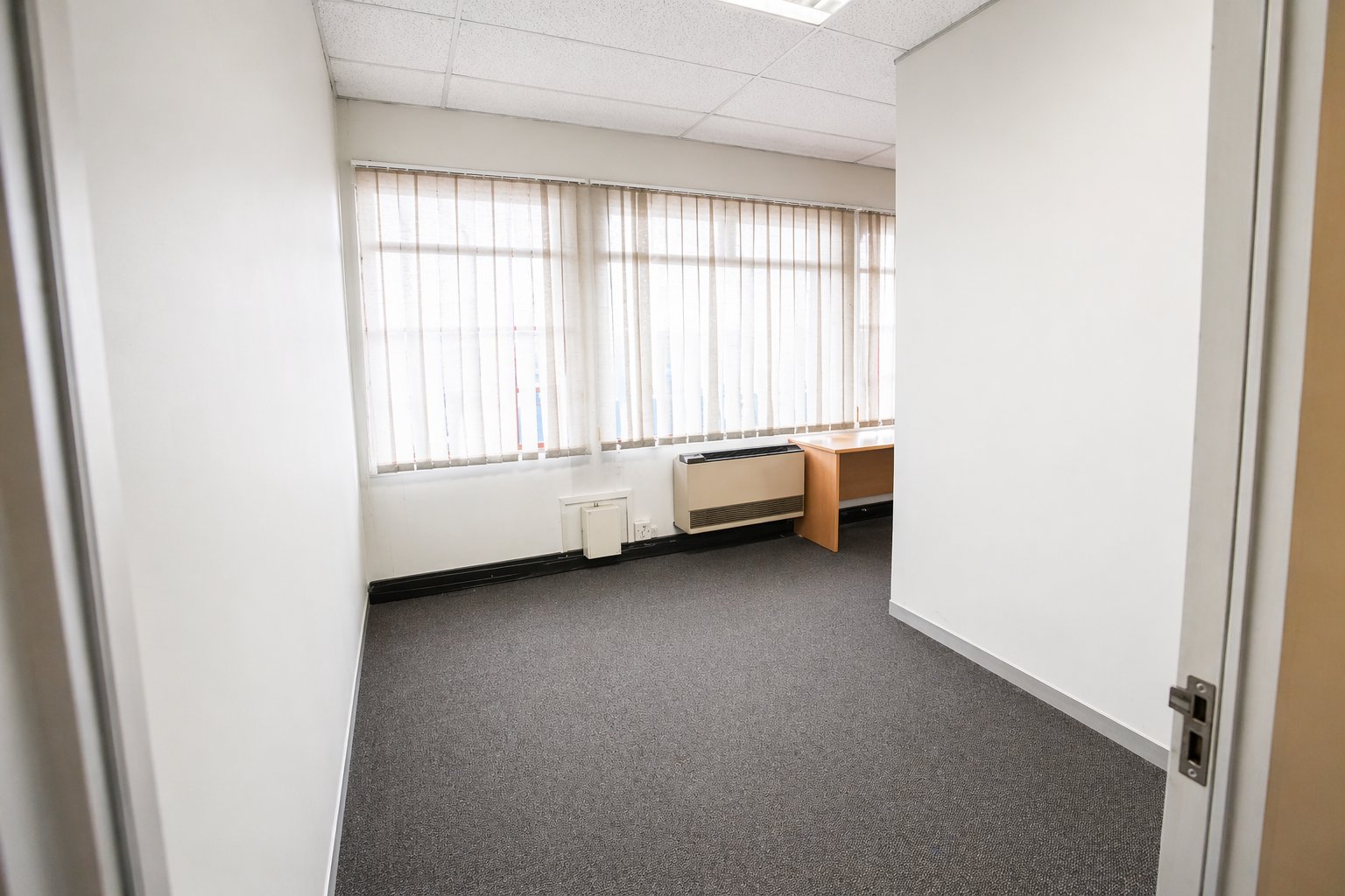214 m² First Floor Office Suite To Let at Promenade Shopping Centre | Suite 43 | Prime Mbombela CBD Workspace photo 8