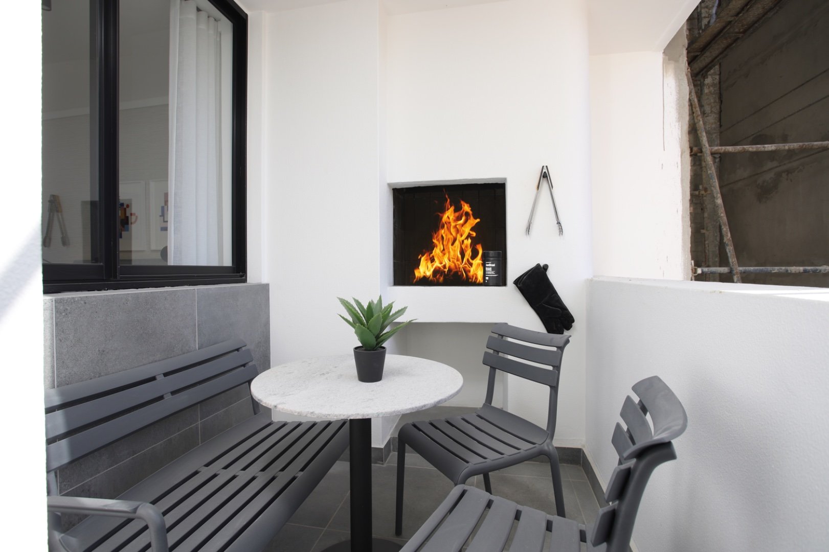 2 bedrooms – Elevated Living with Breathtaking Mountain Views