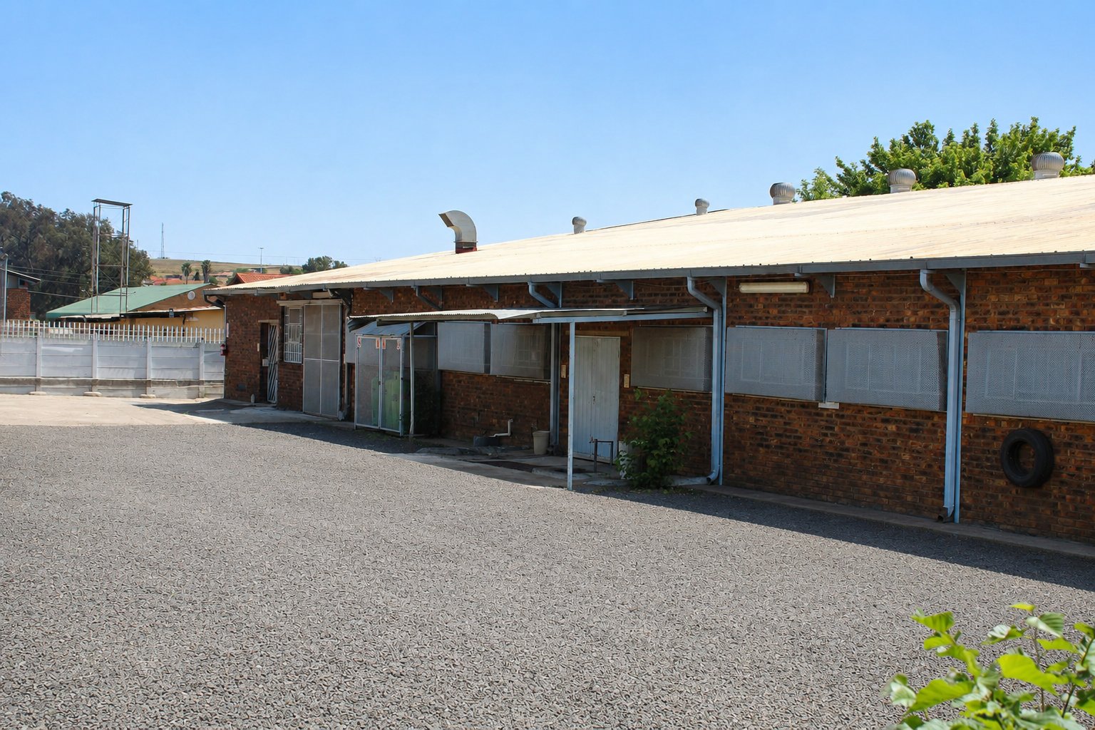 1,610 m² Standalone Industrial Property To Let  | 36 Breytenbach Street, Lydenburg photo 5