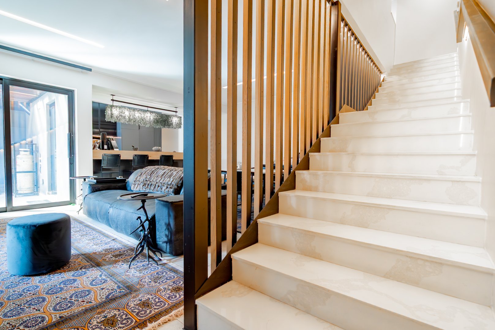 Ultra-Luxury 3 Bed Duplex Villa in Hyde Park | Pool, Staff Suite & Backup Power