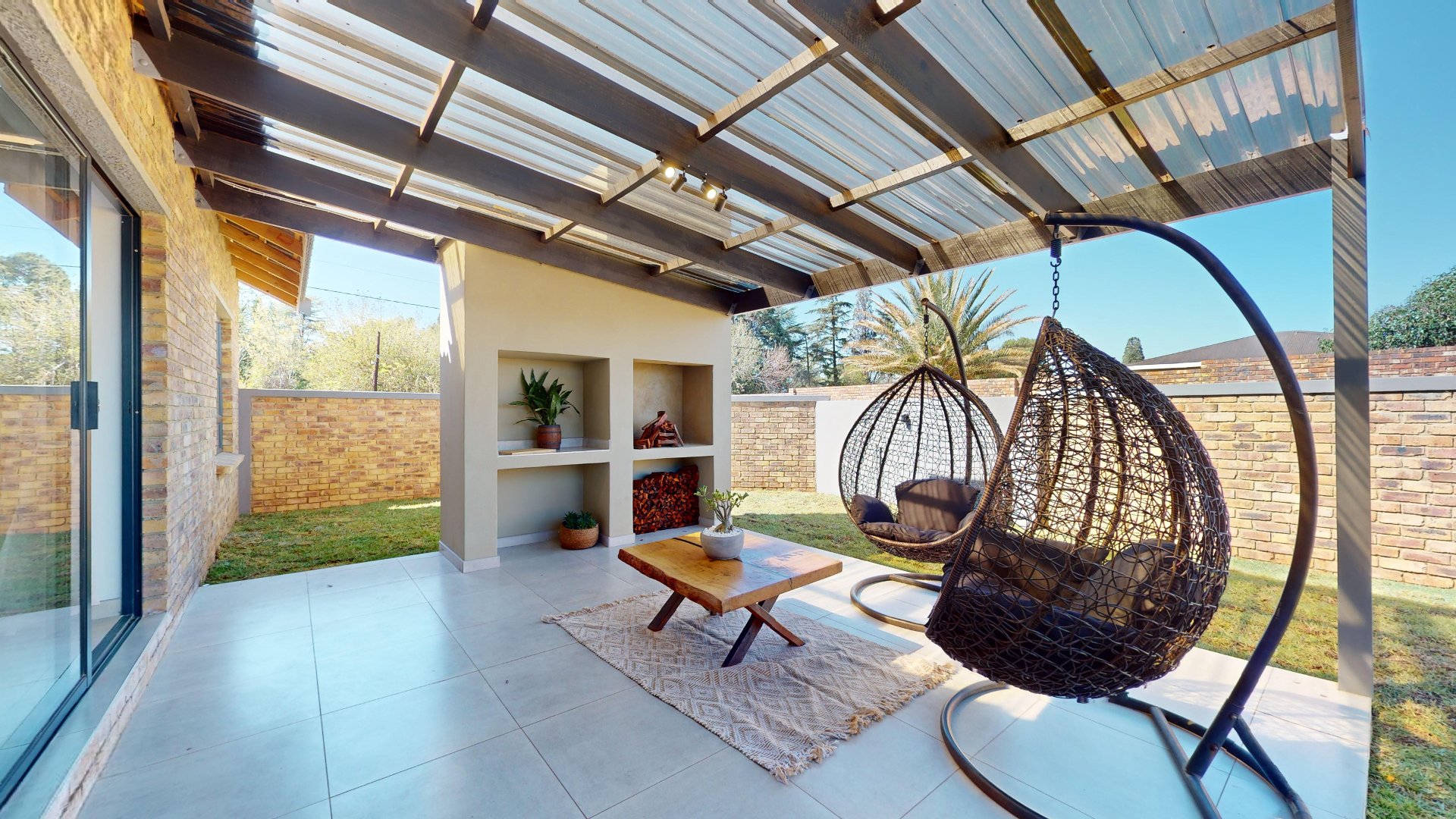 Luxury Three Bedroom Townhouses For Sale in Meyerton Central