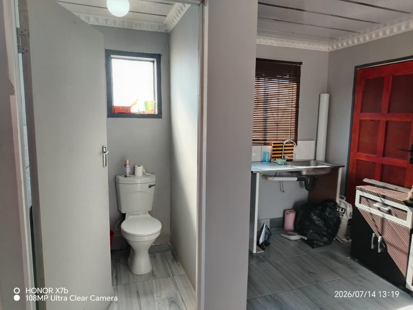 Freshly Renovated 2 Bedroom Home With Open-Plan Living in Grasslands photo 4