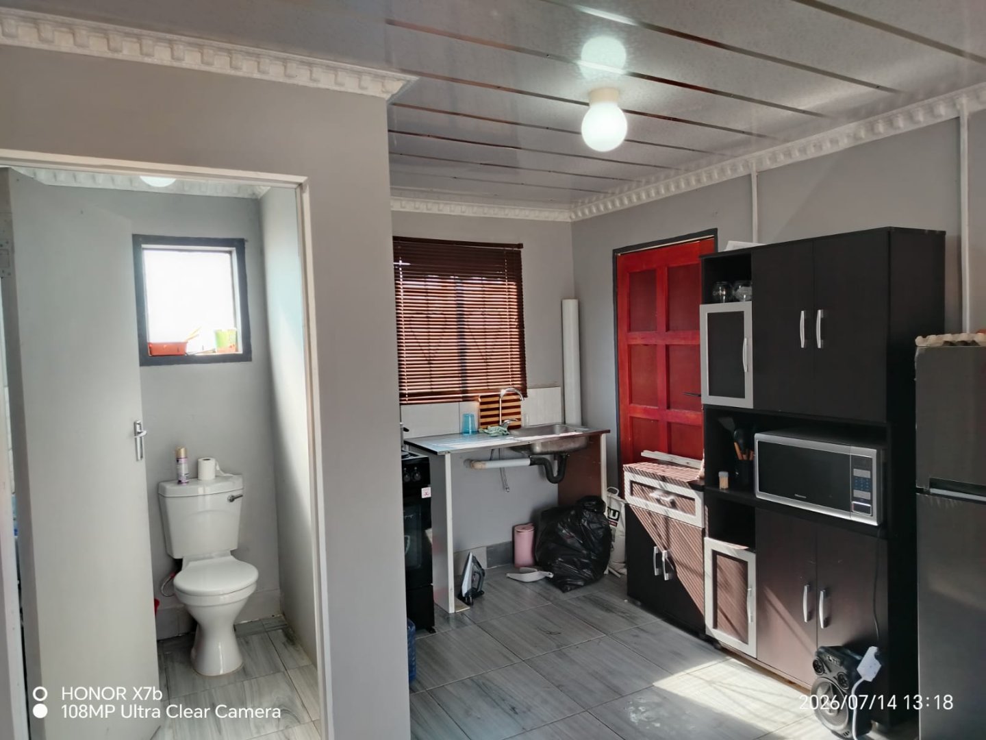 Freshly Renovated 2 Bedroom Home With Open-Plan Living in Grasslands