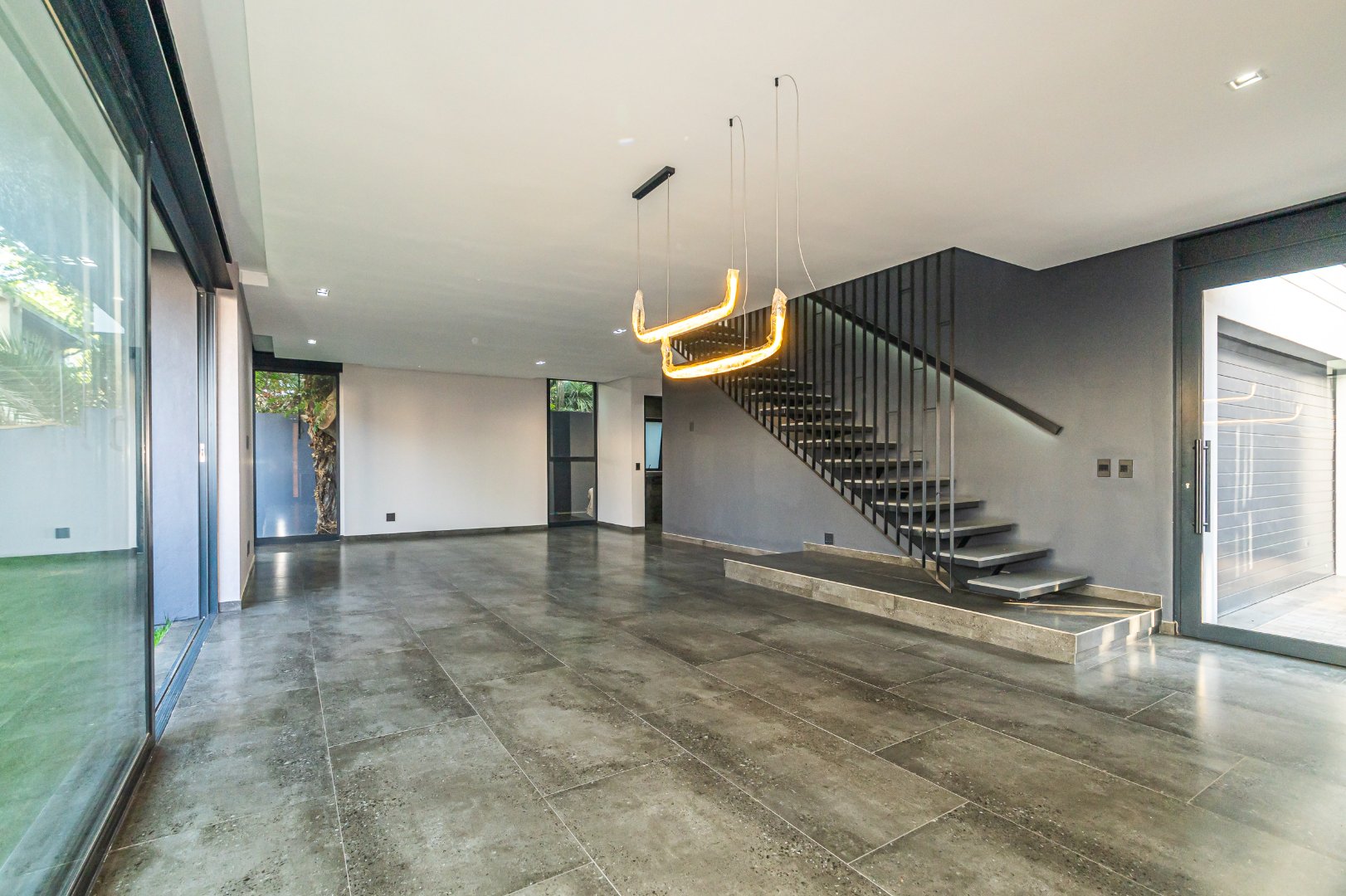 Executive Townhouse with Staff Accommodation