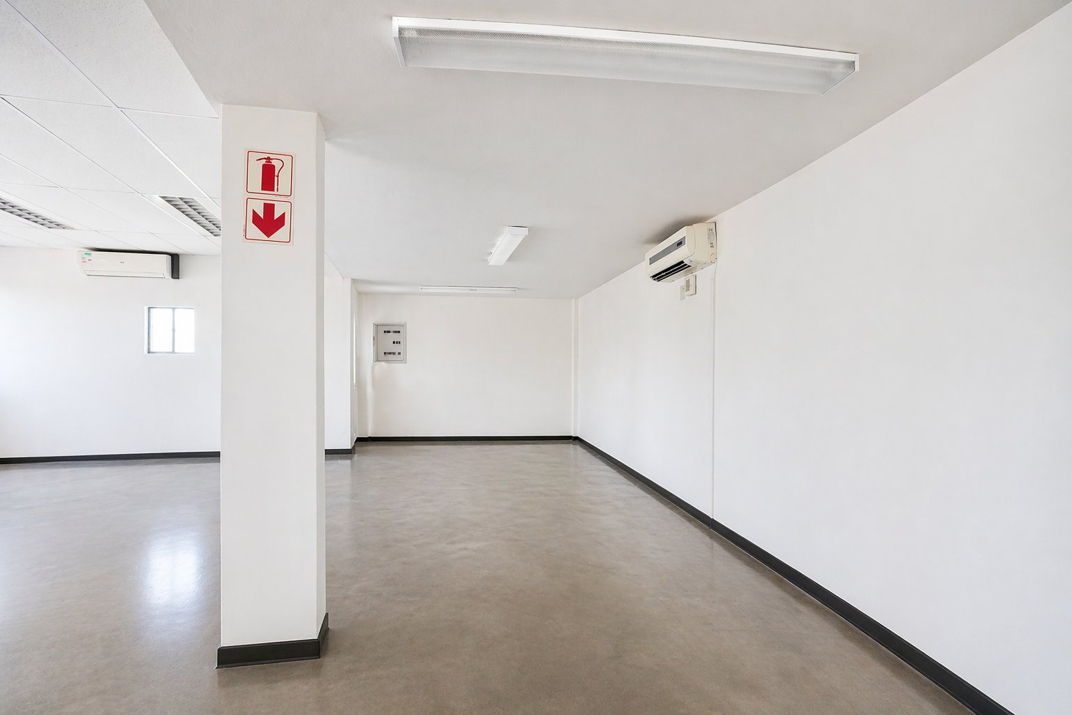 198 m² First-Floor Office Suite to Let at Promenade Shopping Centre | Suite 30, Mbombela photo 4