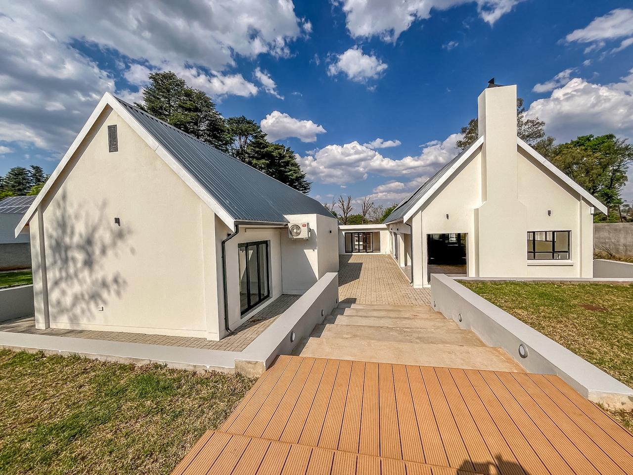 Modern Luxury Farmhouse Living | 5-Bedroom Riverside Retreat in Henley on Klip